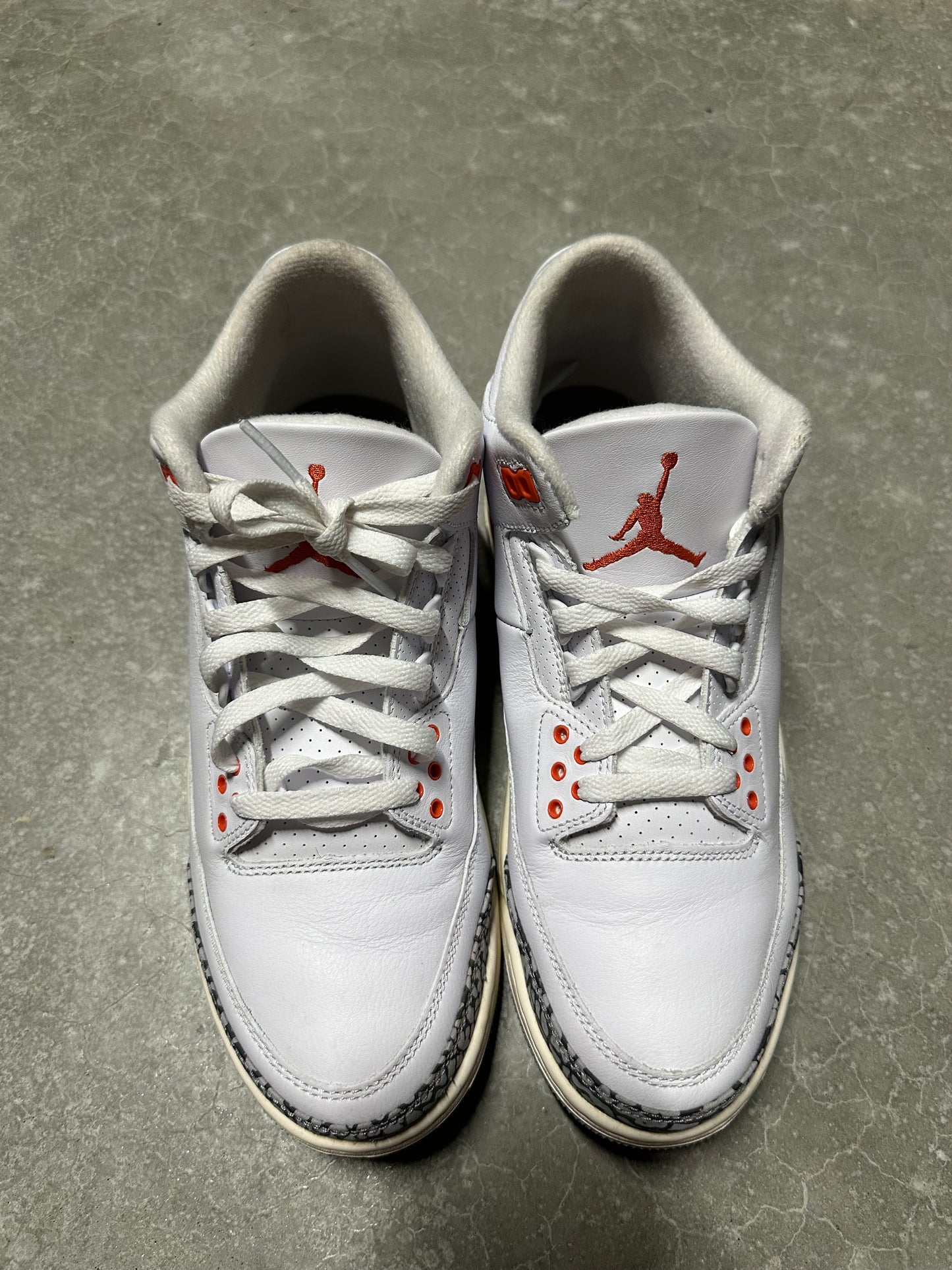 JORDAN 3 “ Georgia peach “