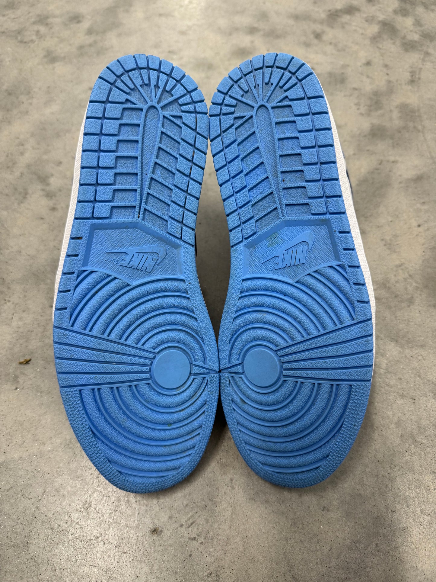JORDAN 1 “ University Blue “