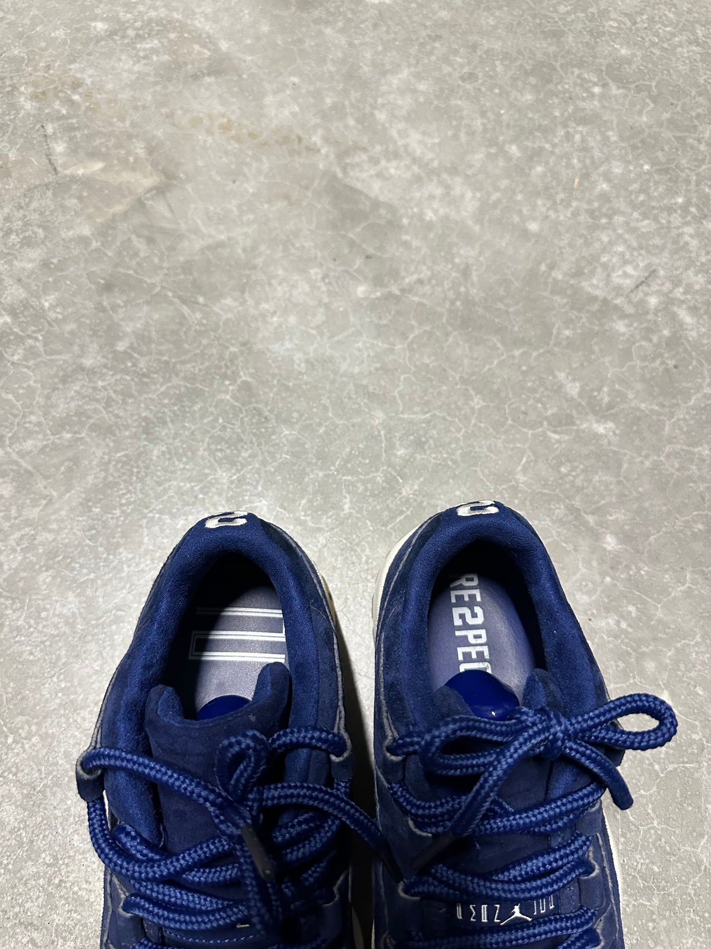 JORDAN 11 LOW “ Derek Jeter “