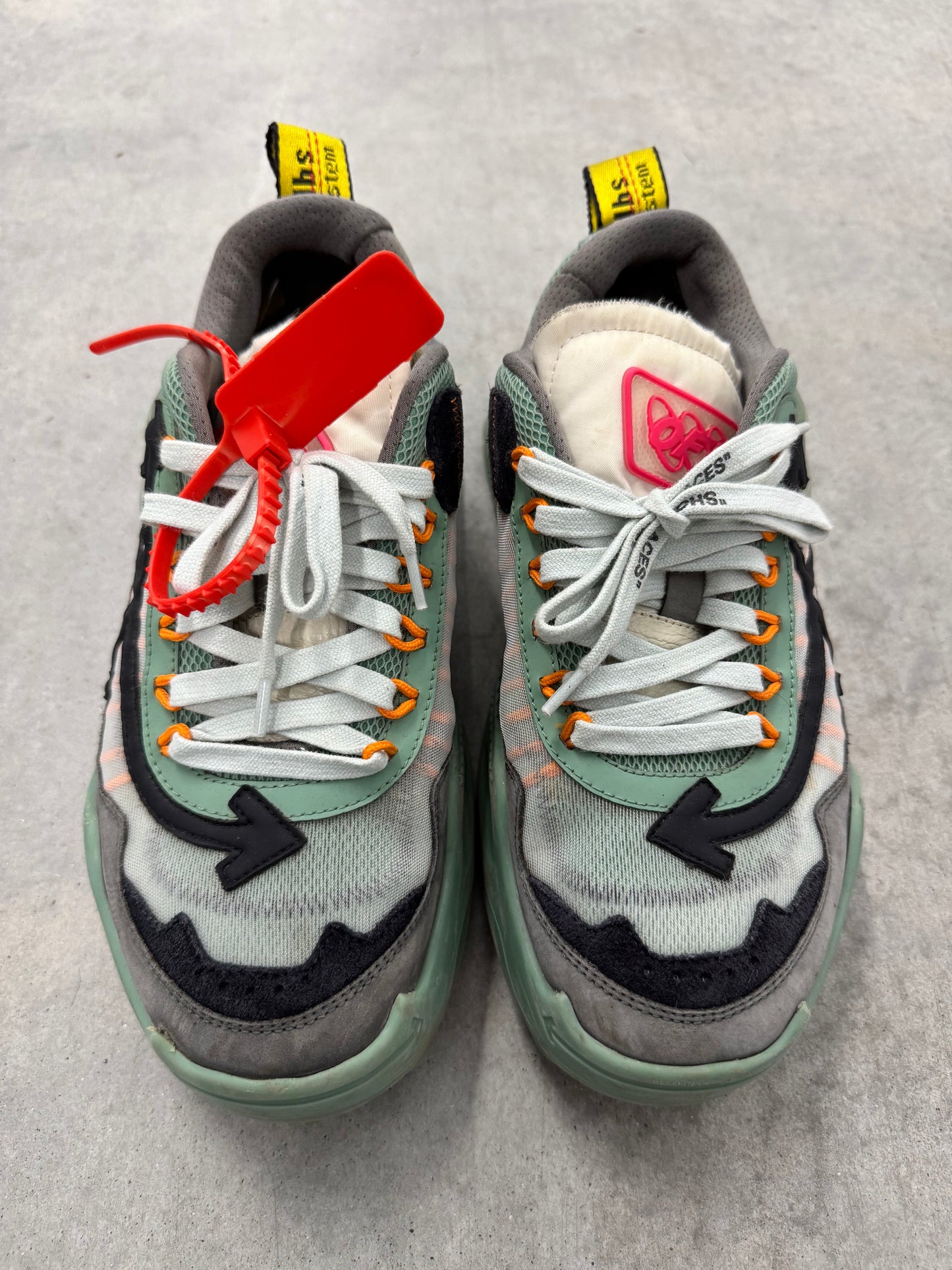 OFF-WHITE ODSY-1000 “ Mint “