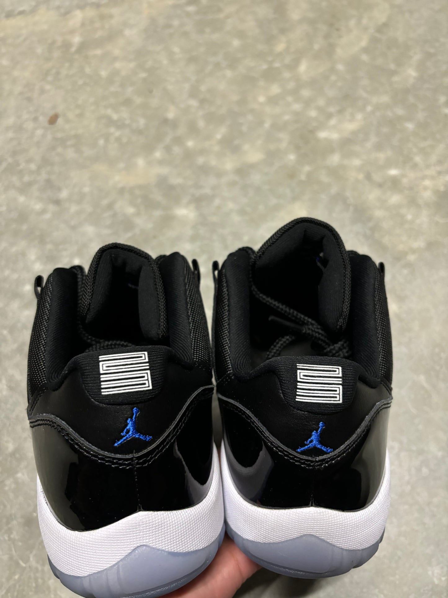 JORDAN 11 LOW “ space jam “