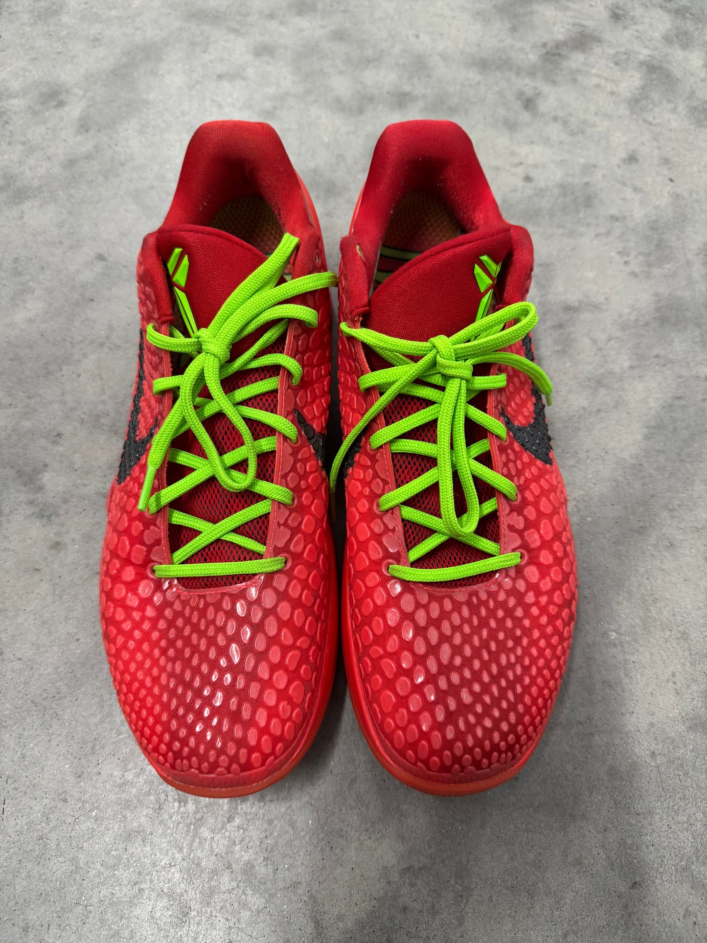 ZOOM KOBE VI PROTRO “ Reverse Grinch “