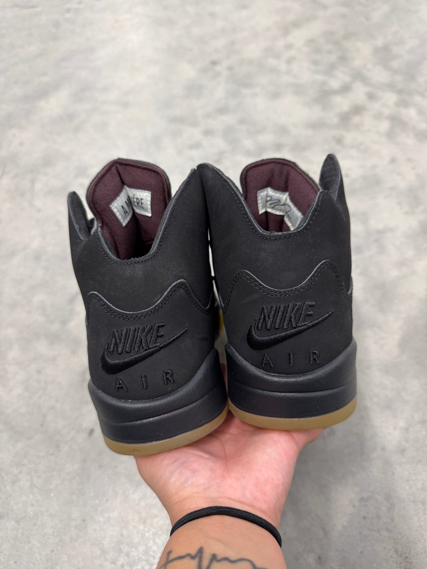 A MA MANIÉRE JORDAN 5 “ Dusk “
