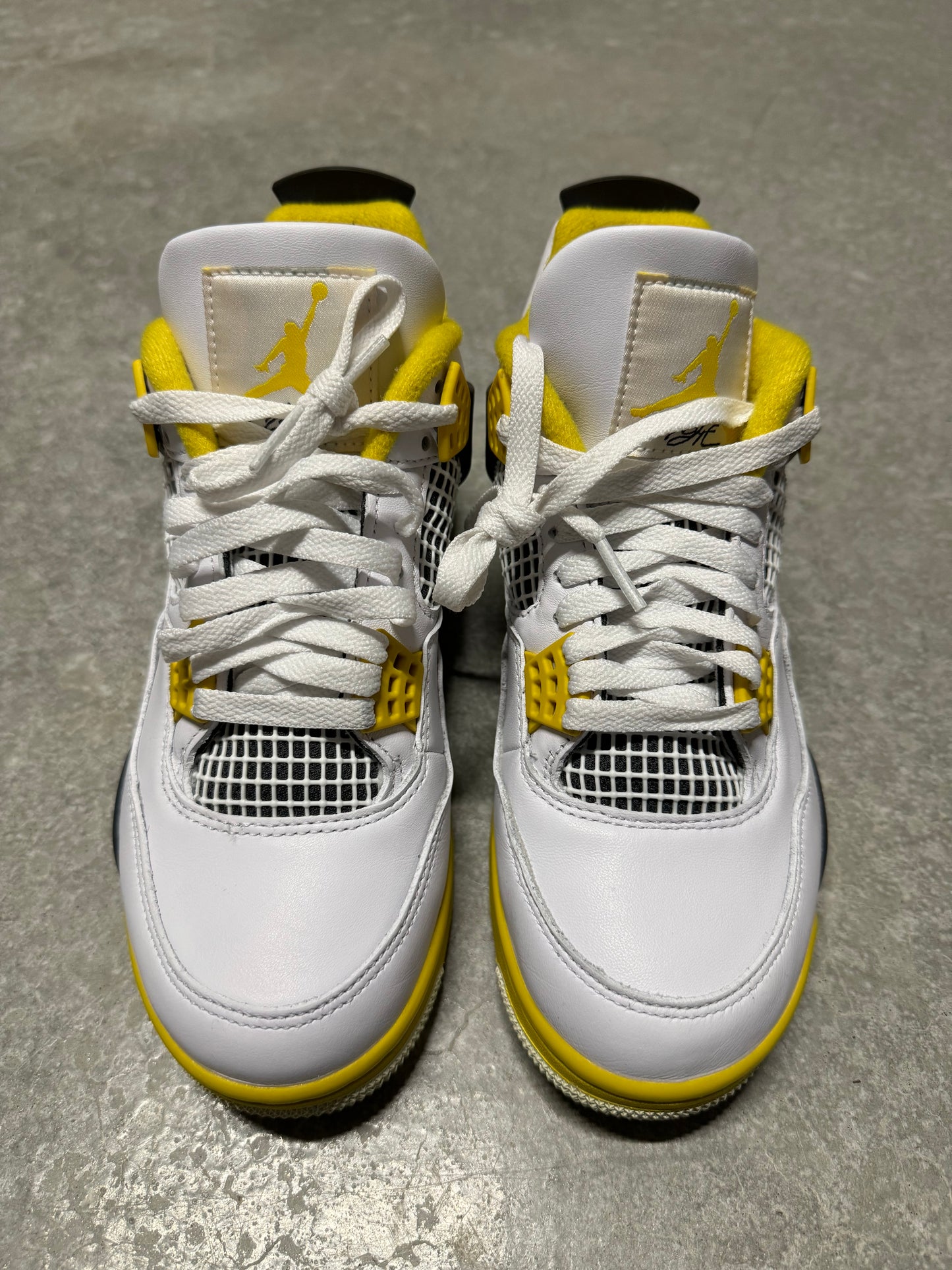 JORDAN 4 “ Vivid Sulfur “