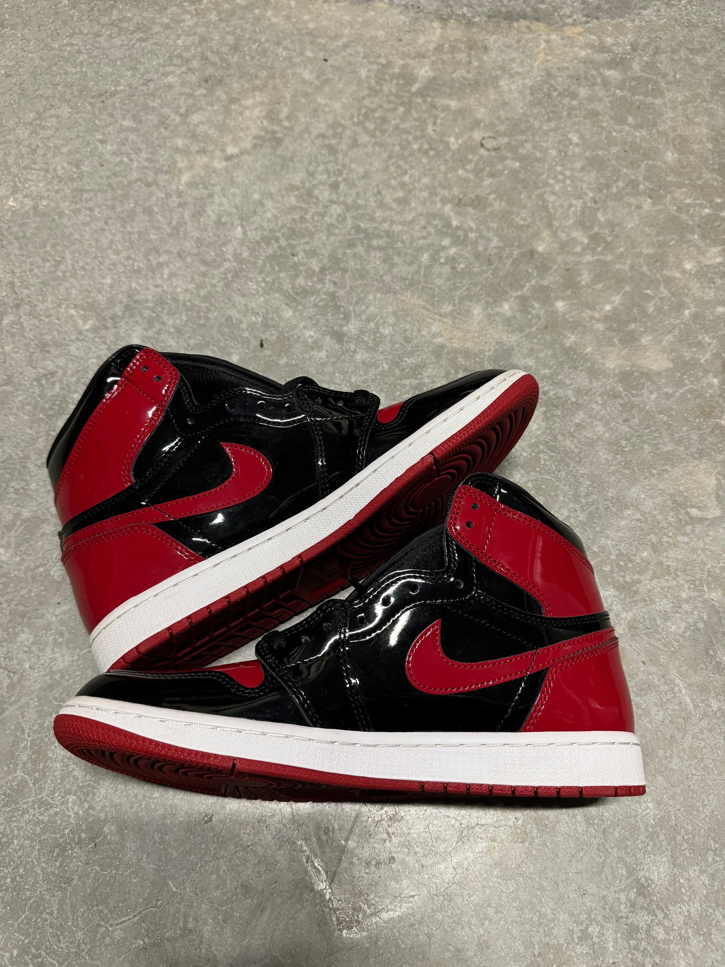 JORDAN 1 “ Patent Bred “