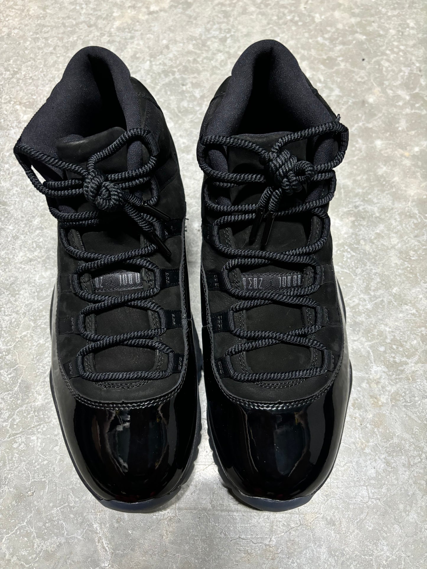 JORDAN 11 “ cap and gown “