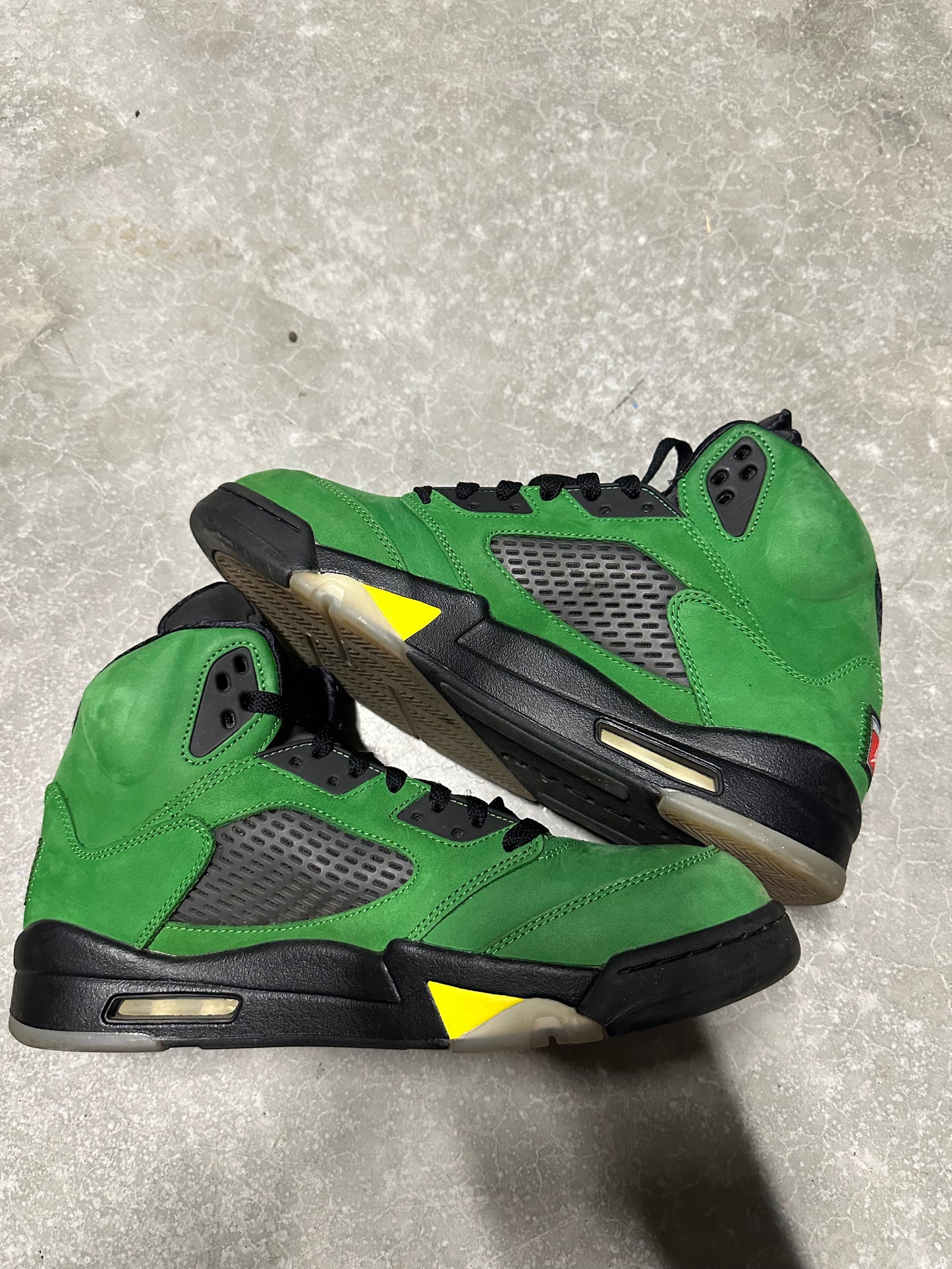 JORDAN 5 “ Oregon “