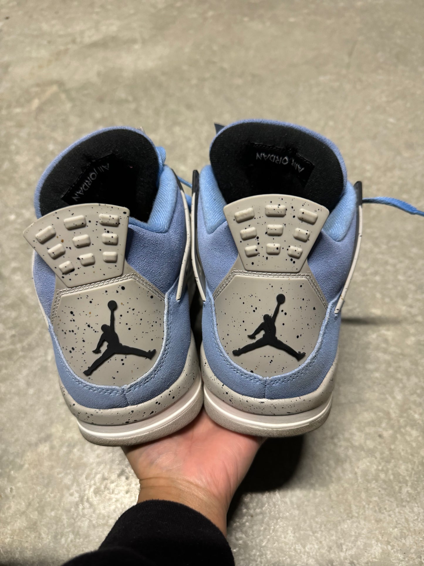 JORDAN 4 “ unc “