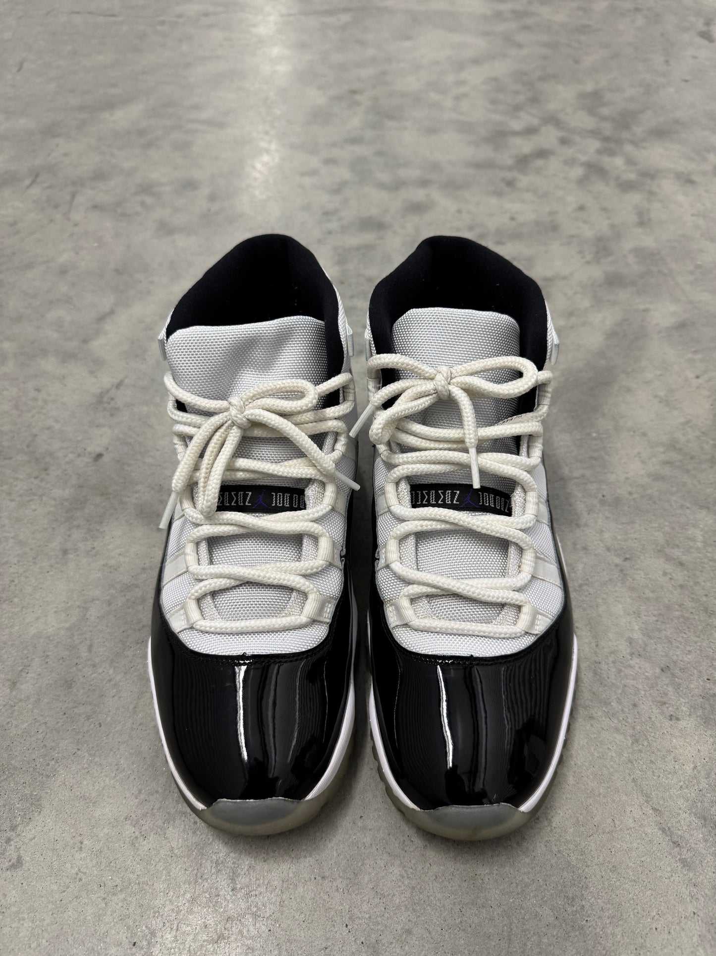 JORDAN 11 “ Concord “