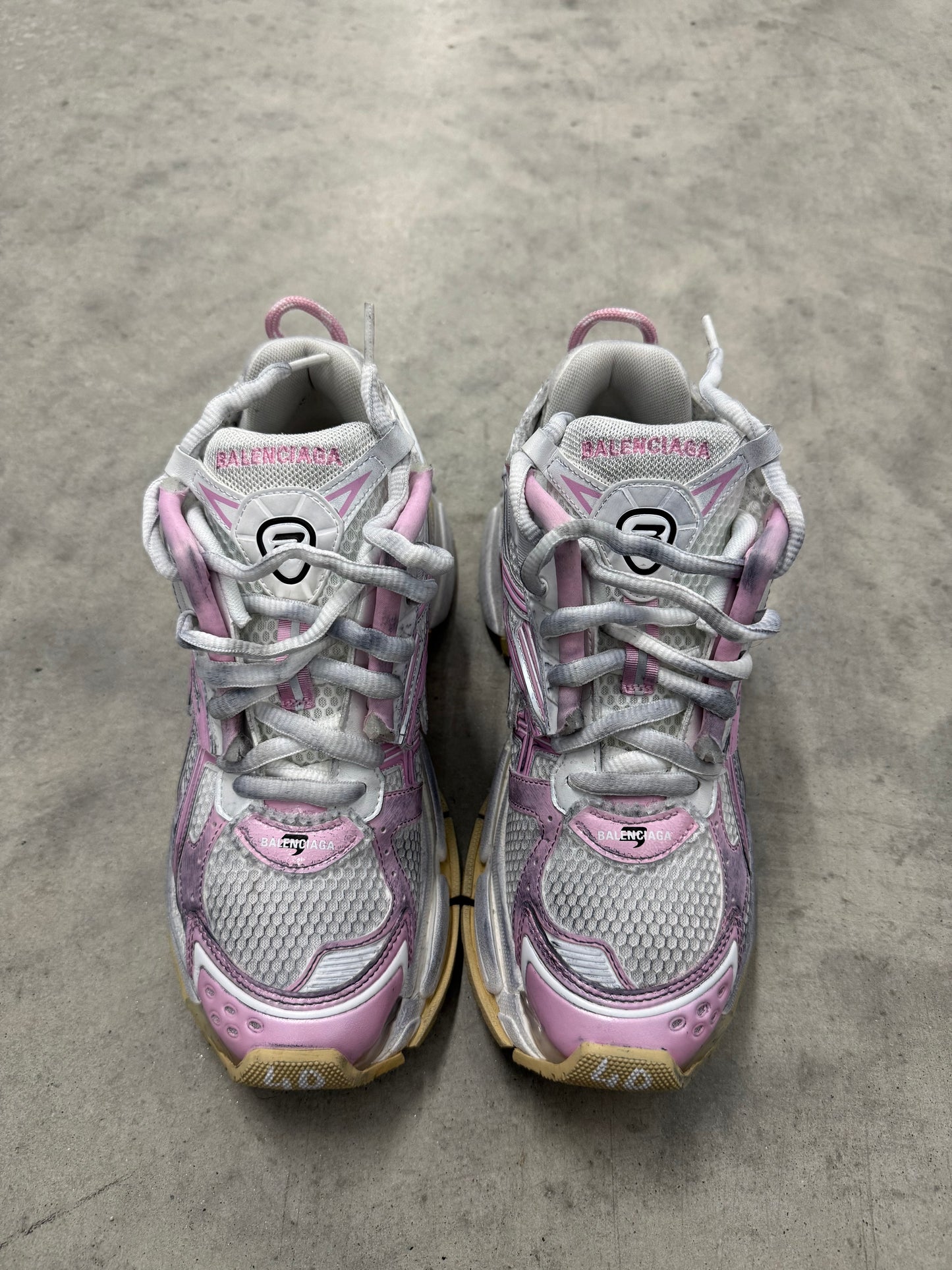 BALENCIAGA RUNNER SNEAKER “ White Pink “