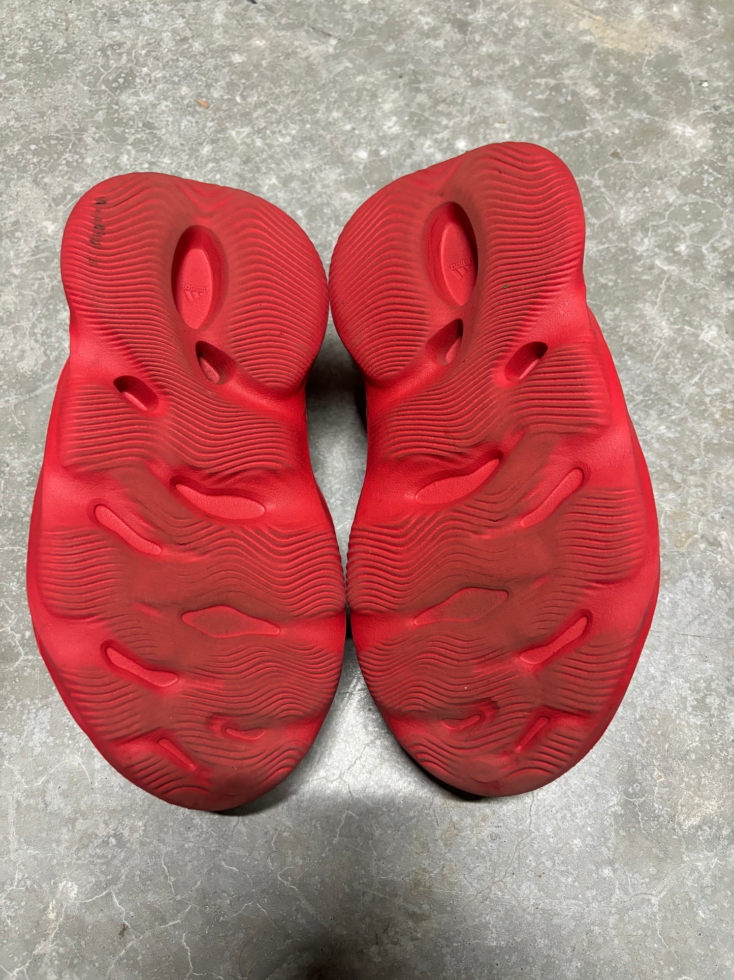 YEEZY FOAM RUNNER “ vermillion “