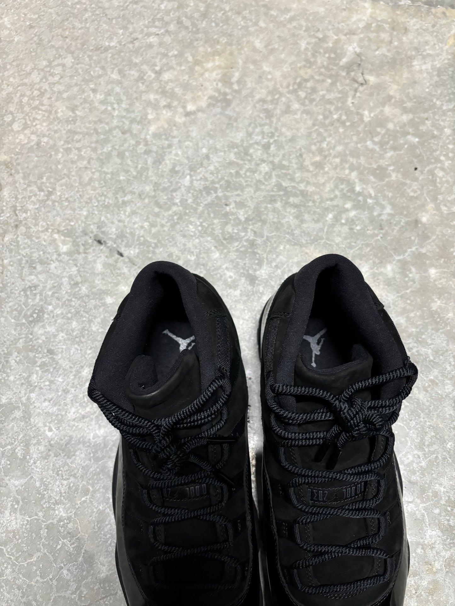 JORDAN 11 “ cap and gown “