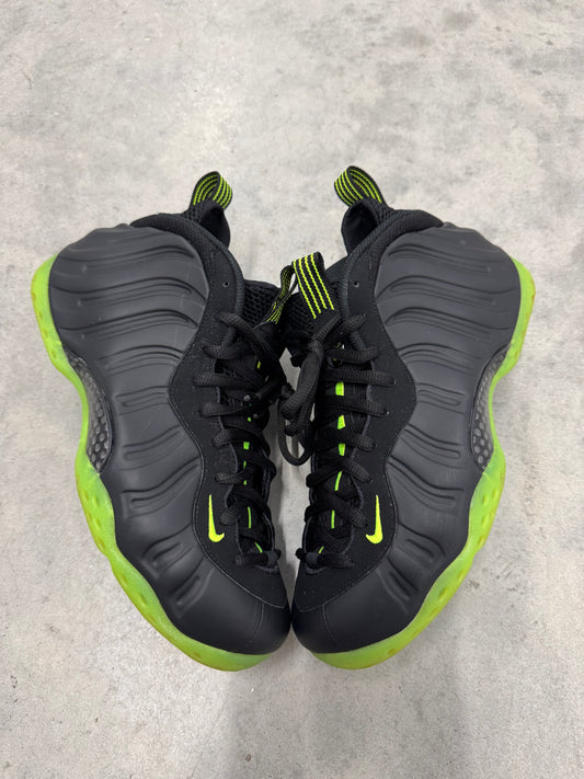 AIR FOAMPOSITE ONE “ Black Volt “