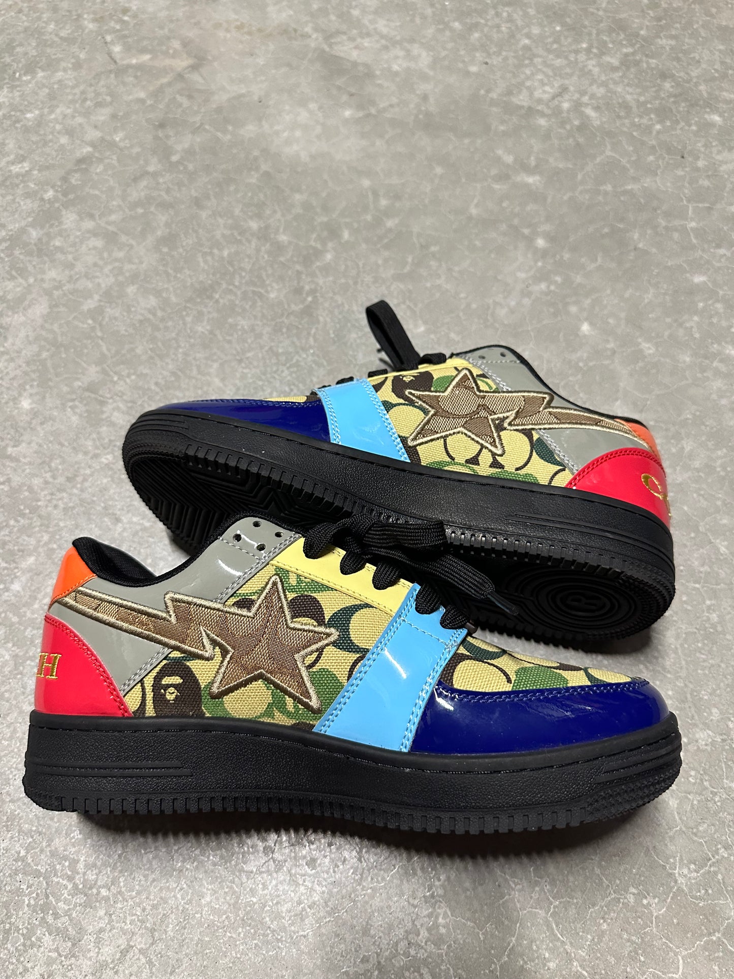 BAPESTA LOW COACH “ camo multi “