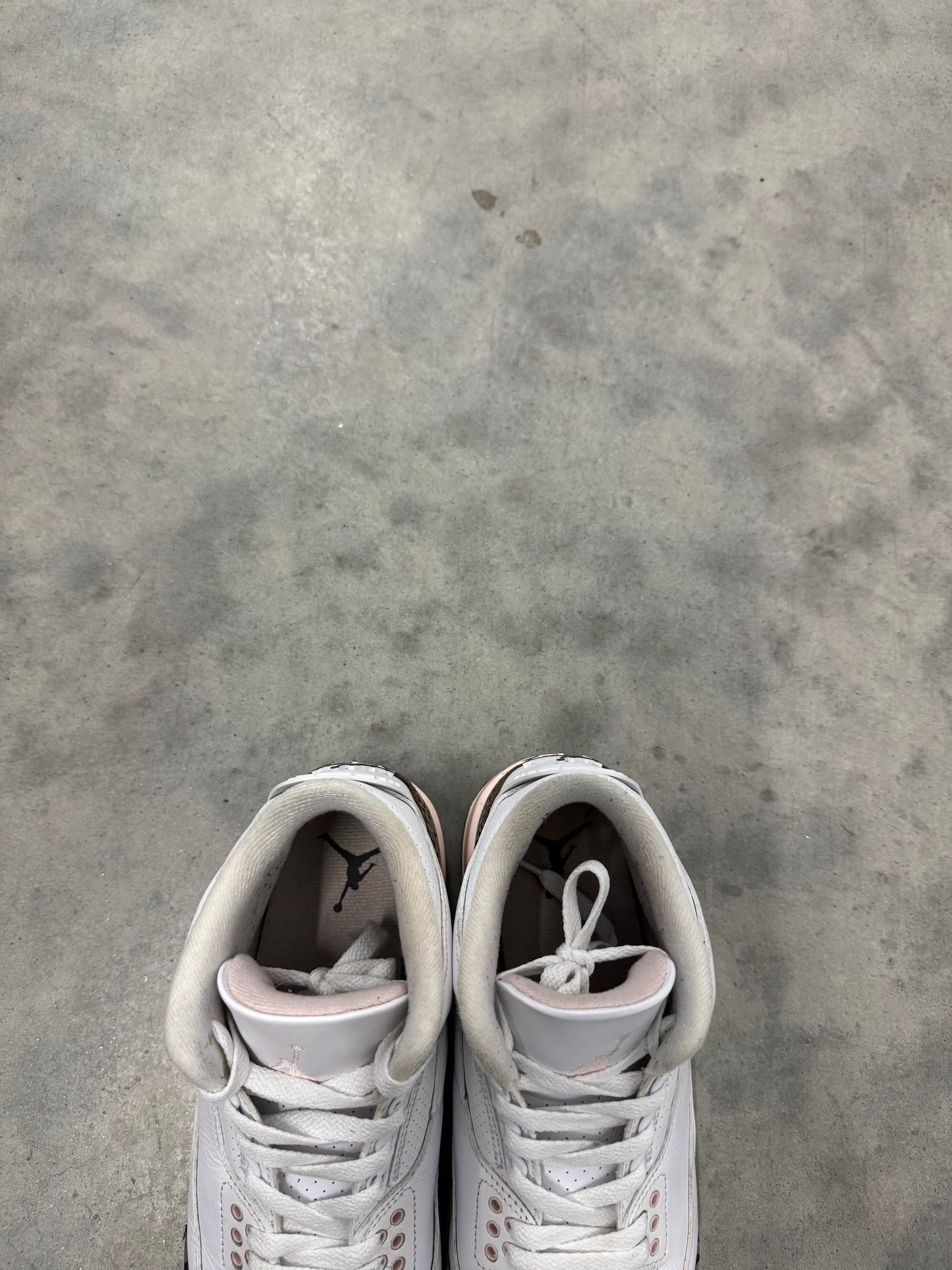 JORDAN 3 “ Neopolitan “