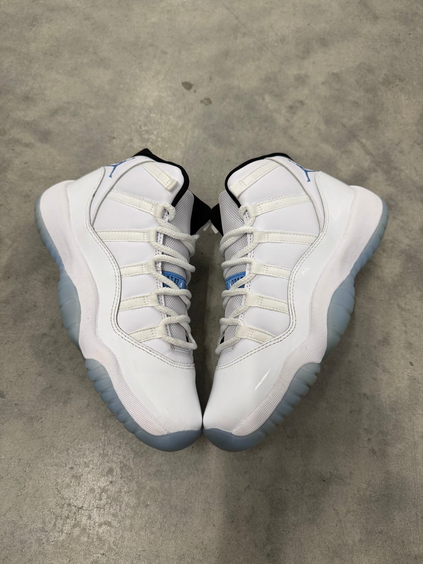 JORDAN 11 “ Legend Blue “