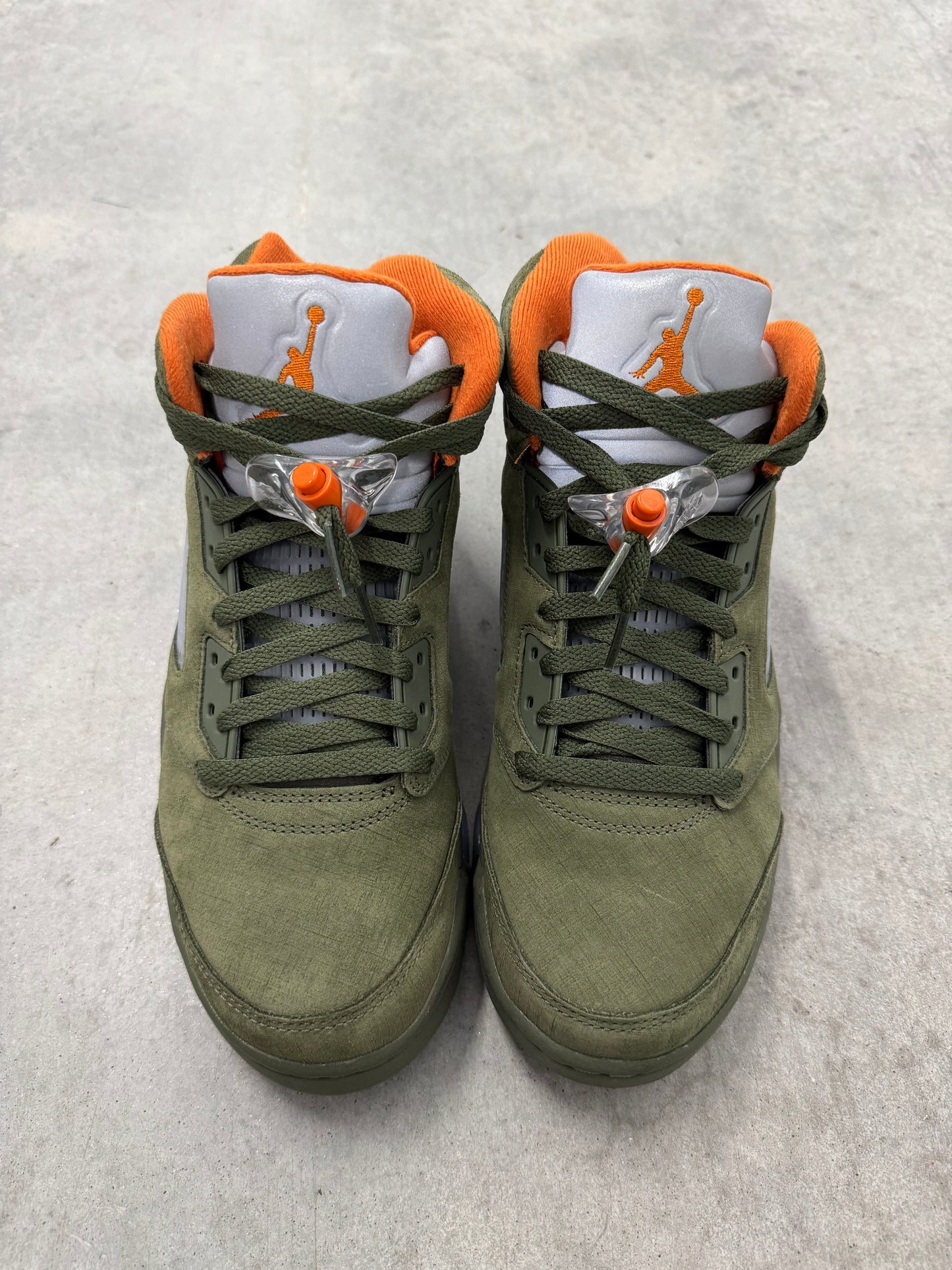 JORDAN 5 “ Olive “