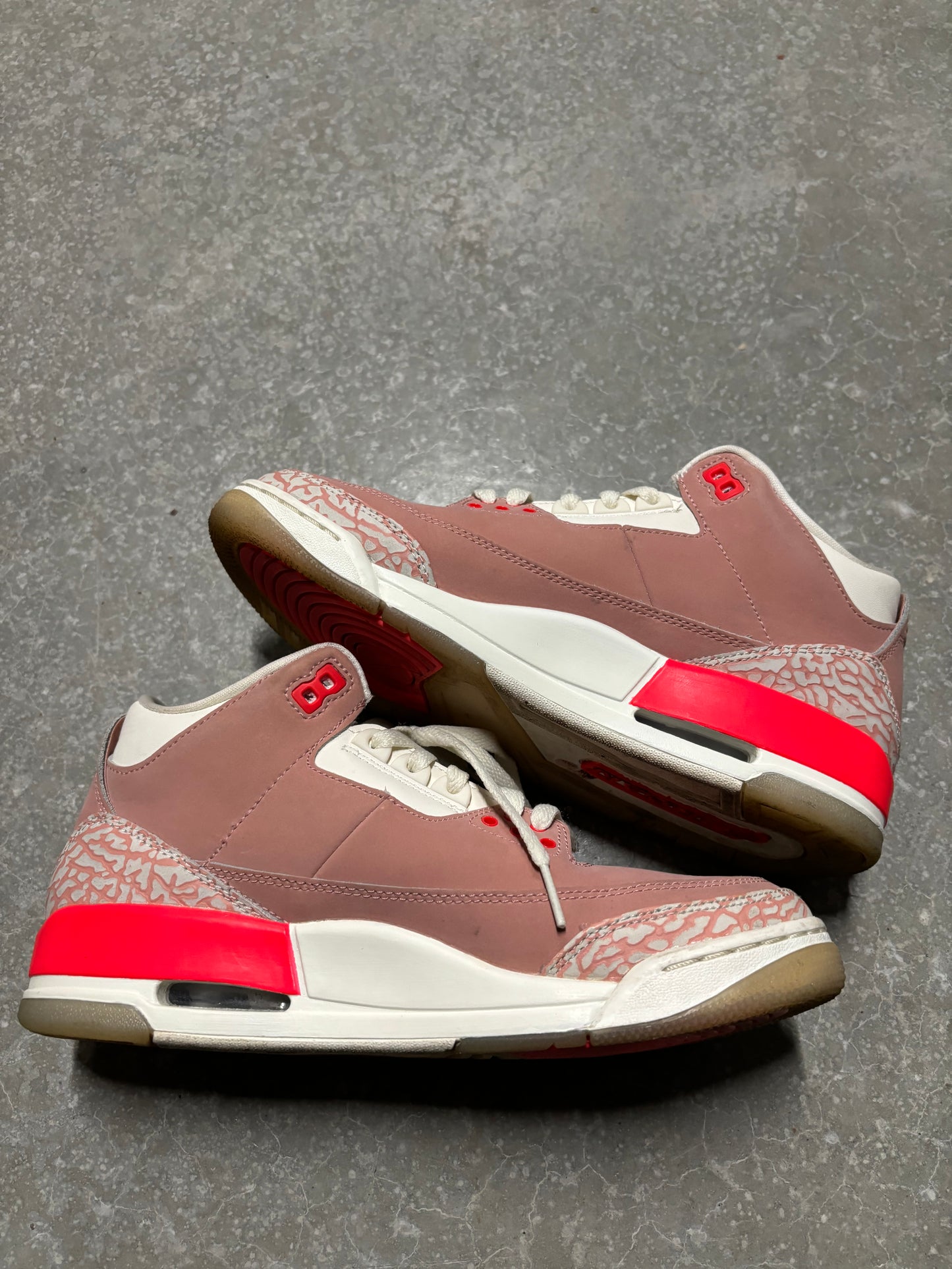 JORDAN 3 “ Rust pink “