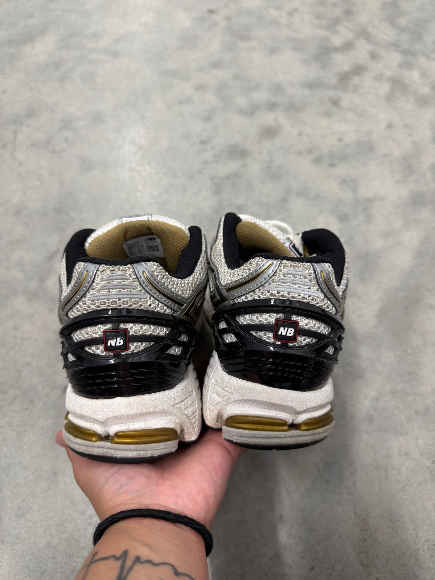 NEW BALANCE 1906R “ Metallic Silver Metallic Gold “