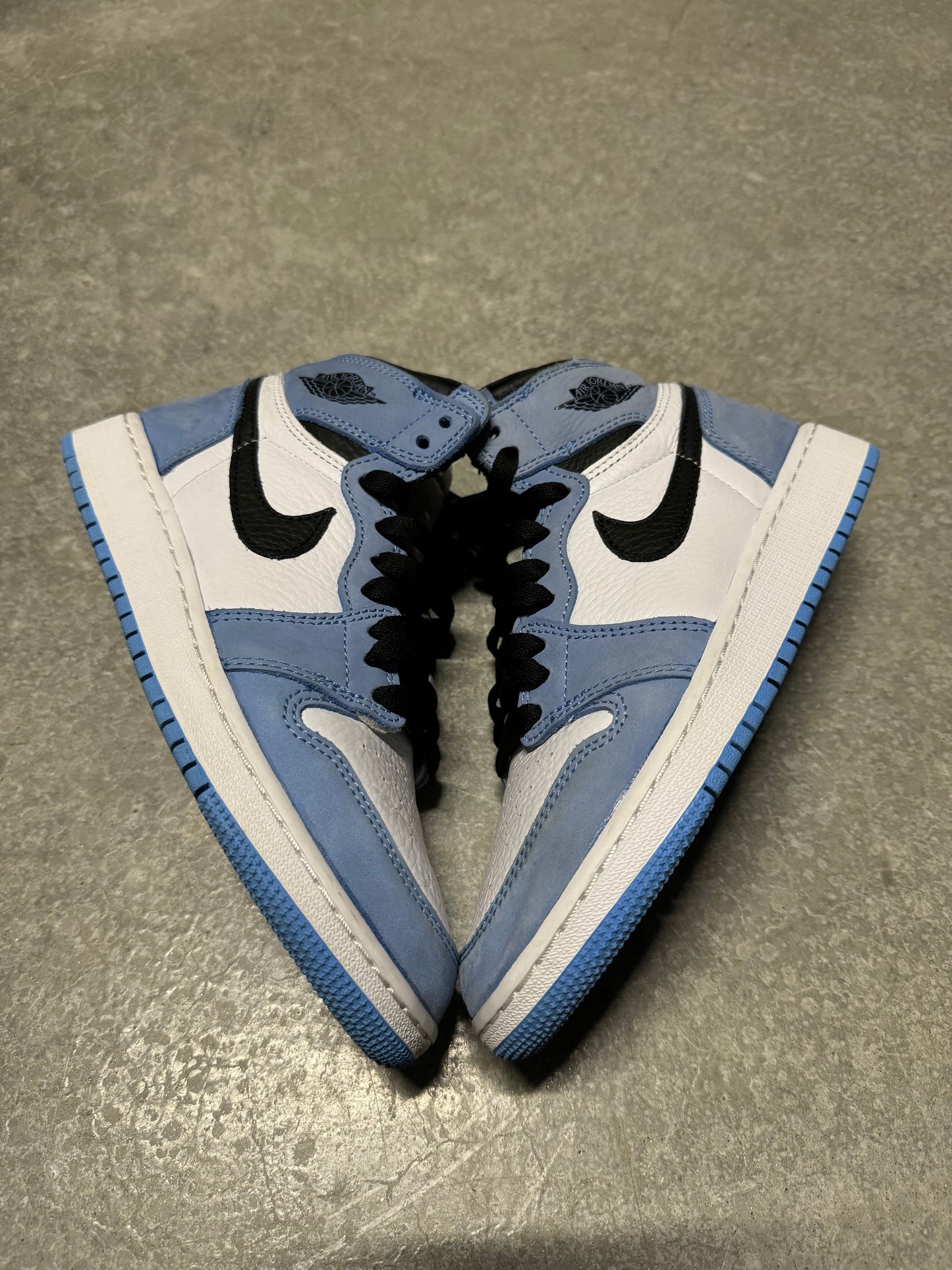 JORDAN 1 “ University Blue “