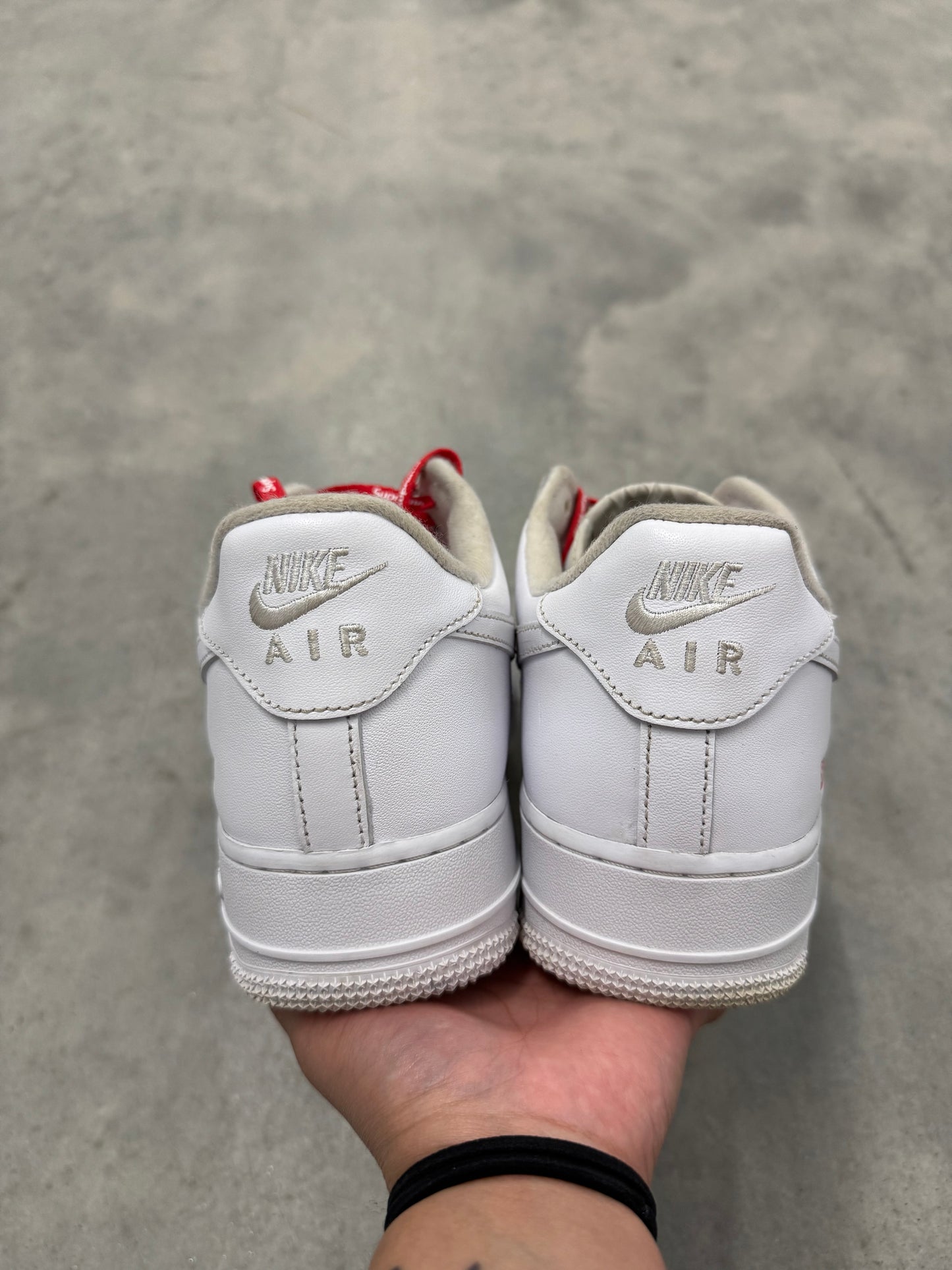 AIR FORCE SUPREME LOW “ Box-Logo White “