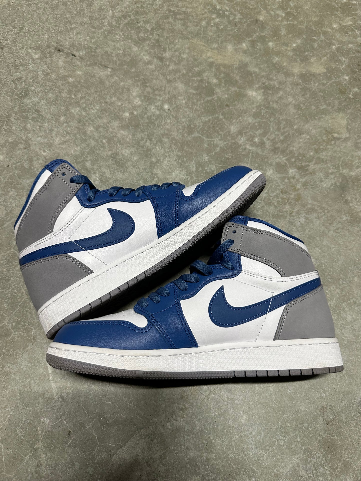 JORDAN 1 “ true blue “