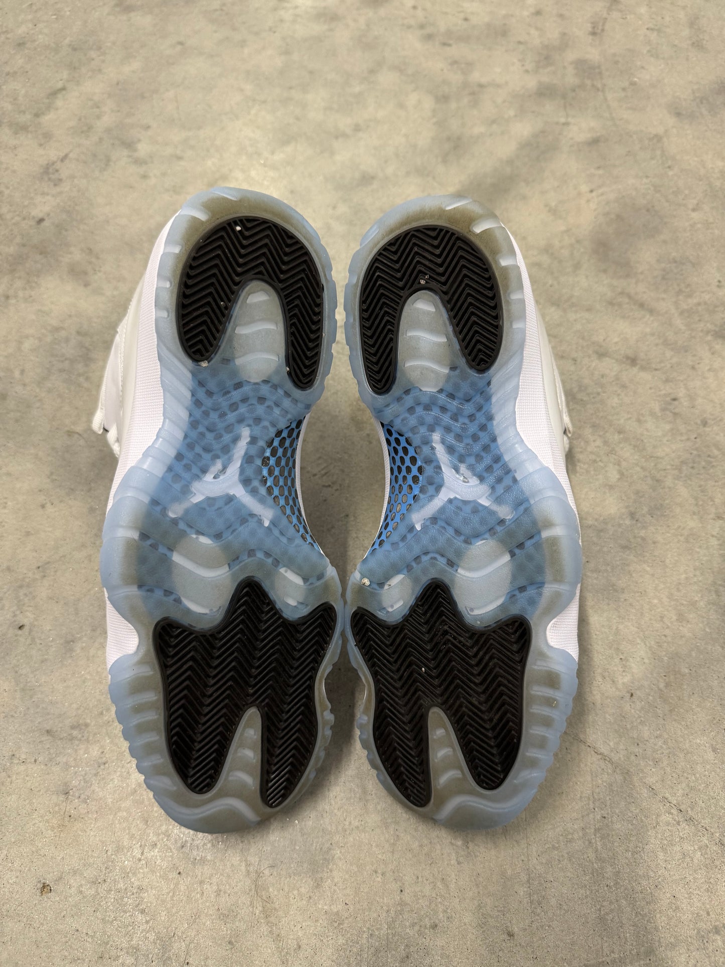 JORDAN 11 “ Legend Blue “