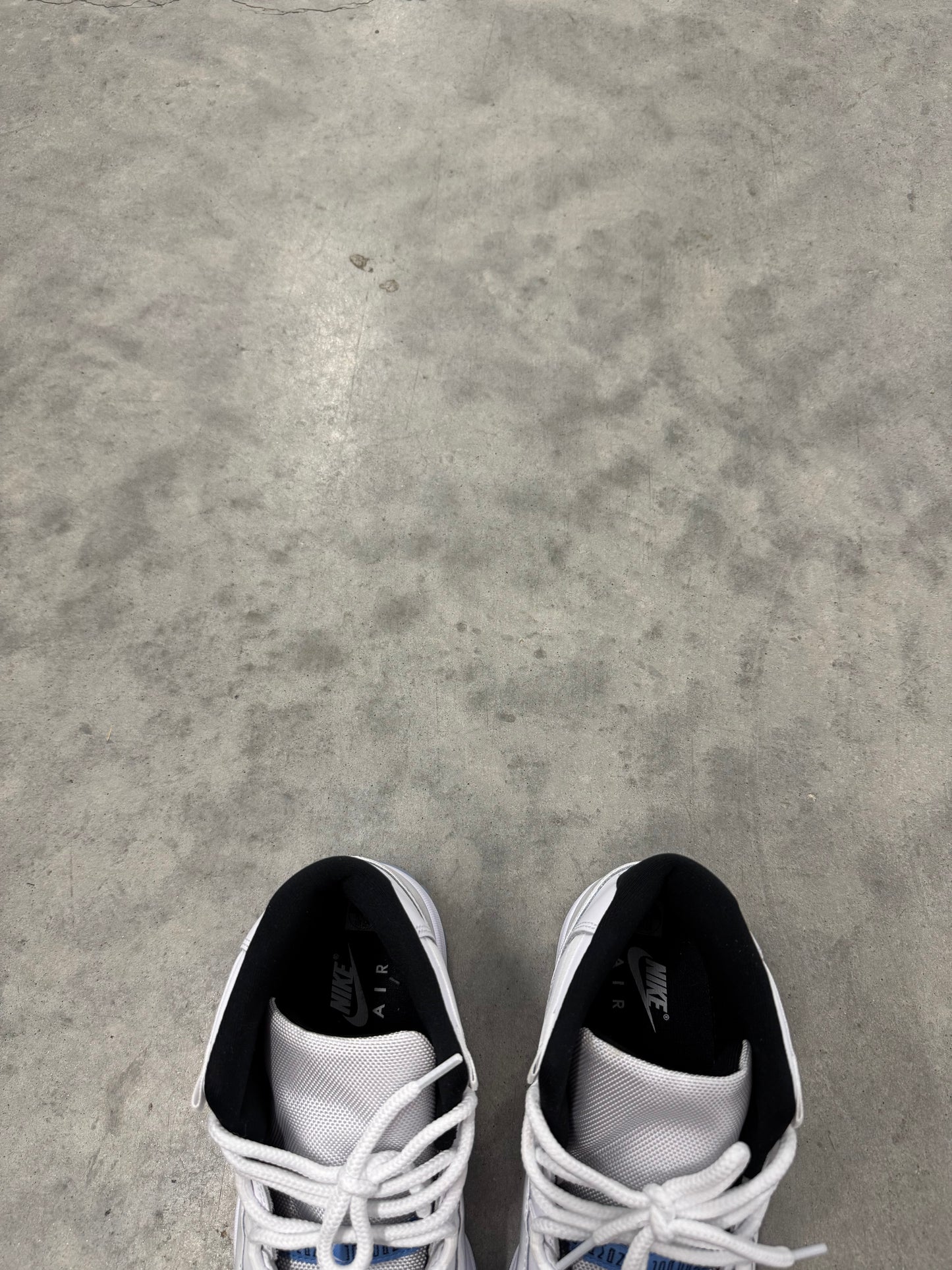 JORDAN 11 “ Legend Blue “