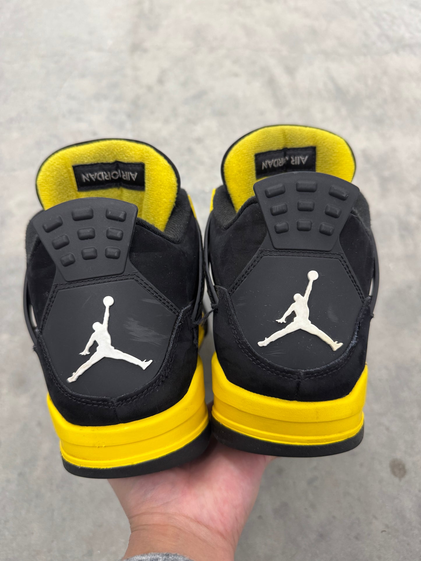 JORDAN 4 “ Thunder “