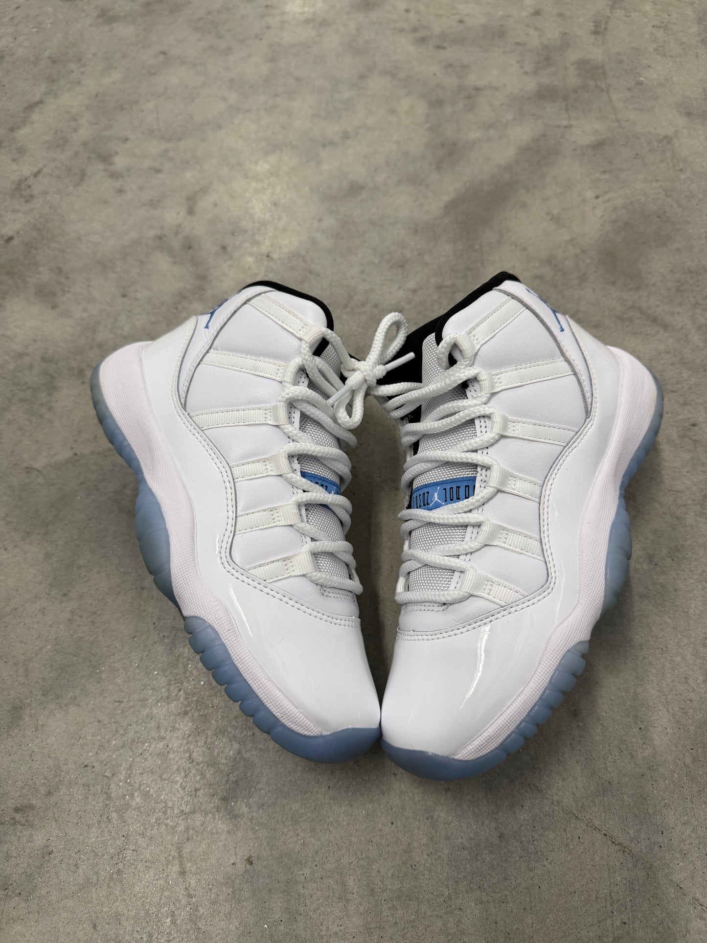 JORDAN 11 “ Legend Blue “