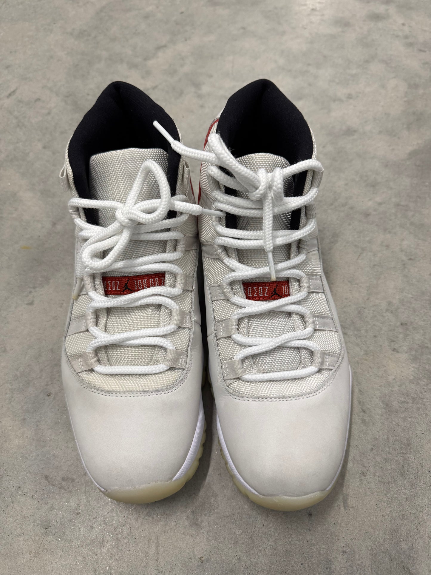 JORDAN 11 “ Platinum Tint “