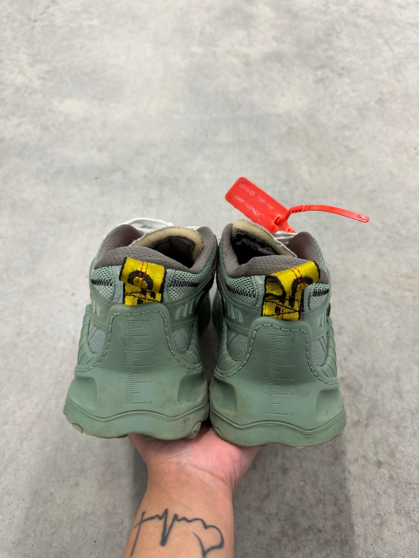 OFF-WHITE ODSY-1000 “ Mint “