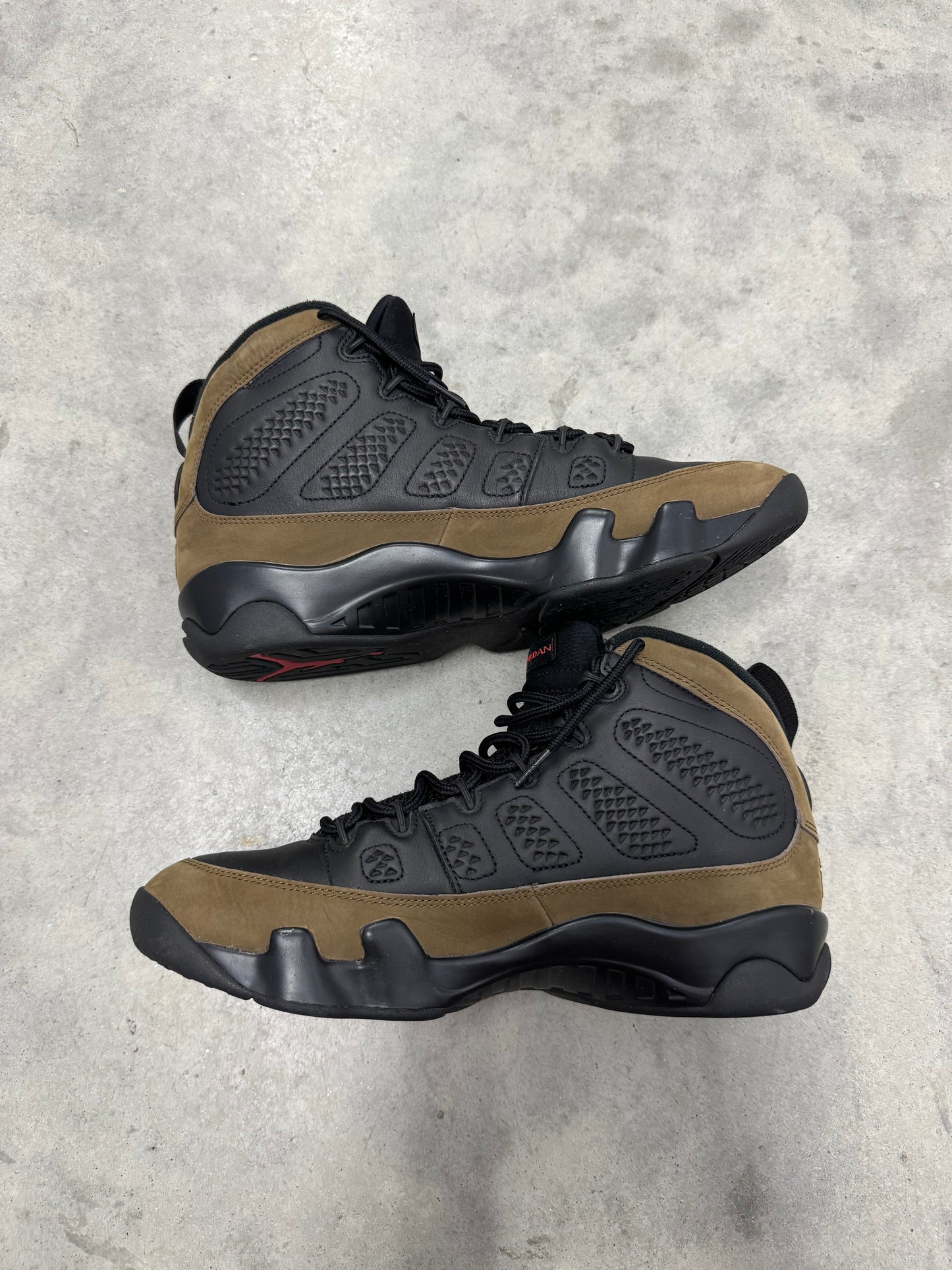 JORDAN 9 “ Olive “