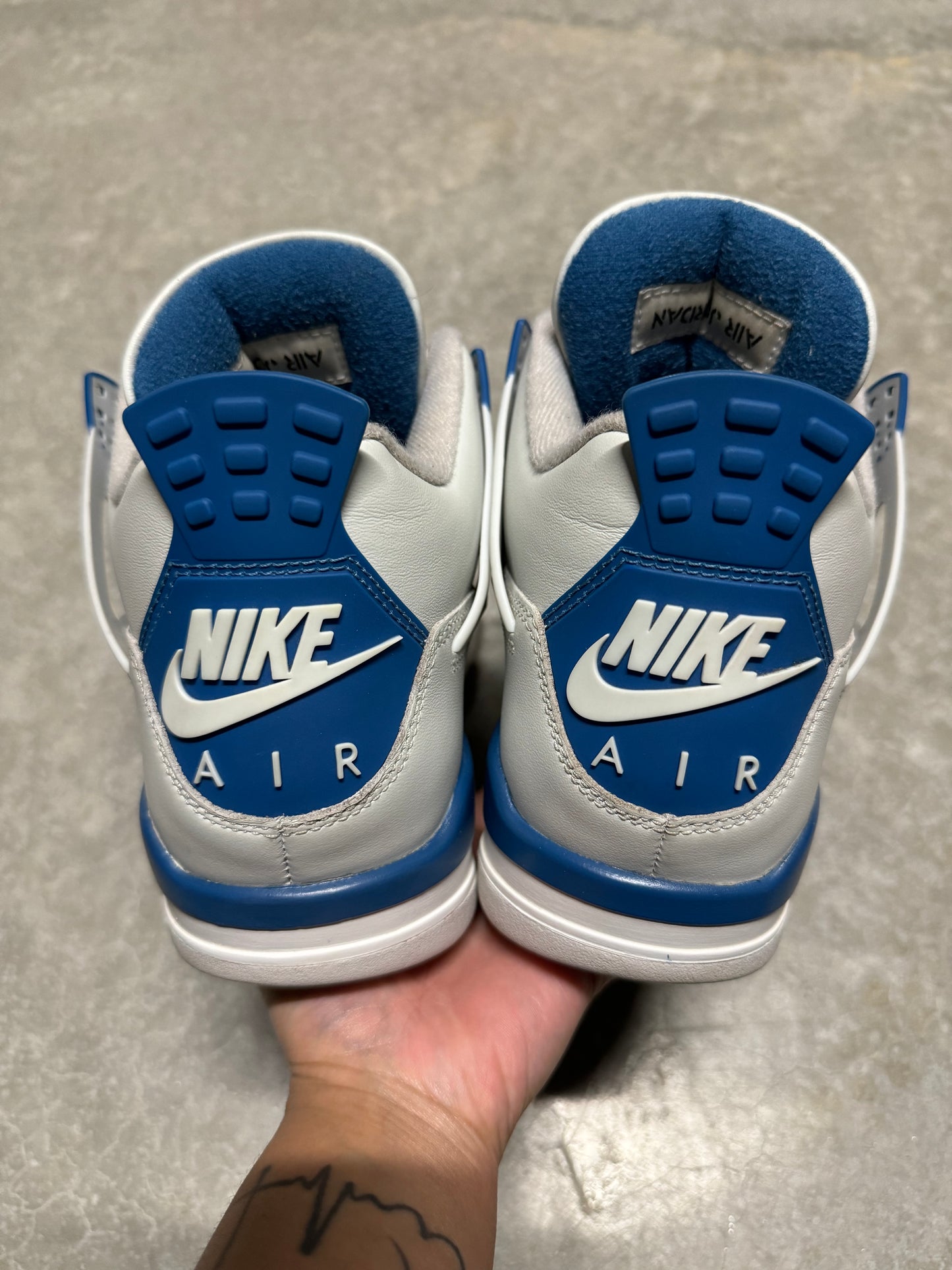 JORDAN 4 “ Military Blue “