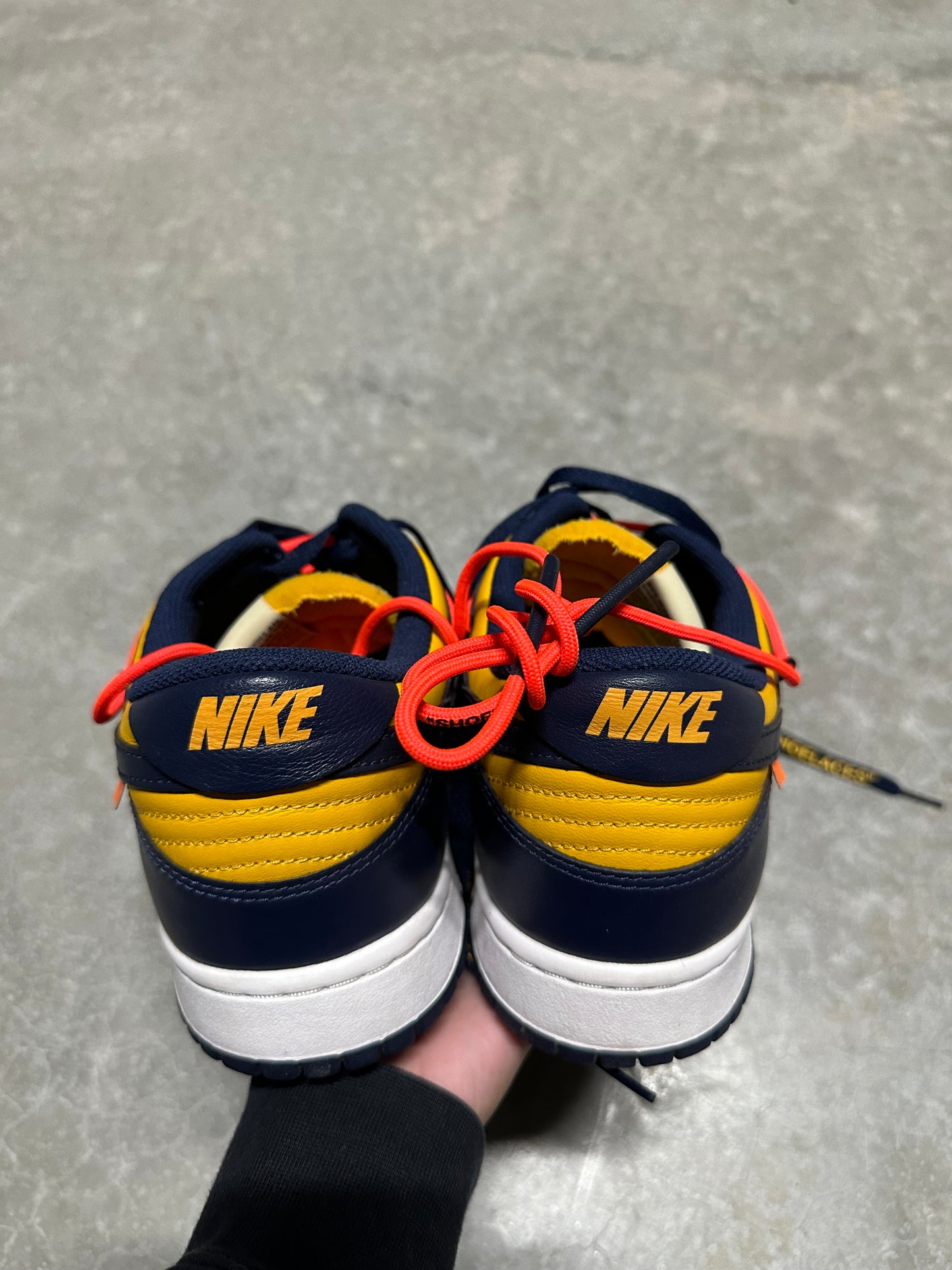 OFF WHITE DUNK LOW “ university gold “