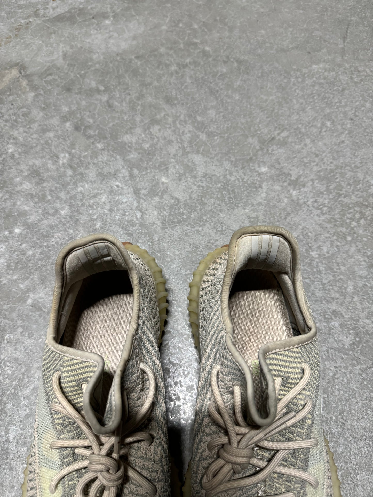 YEEZY 350 V2 “ citrin “