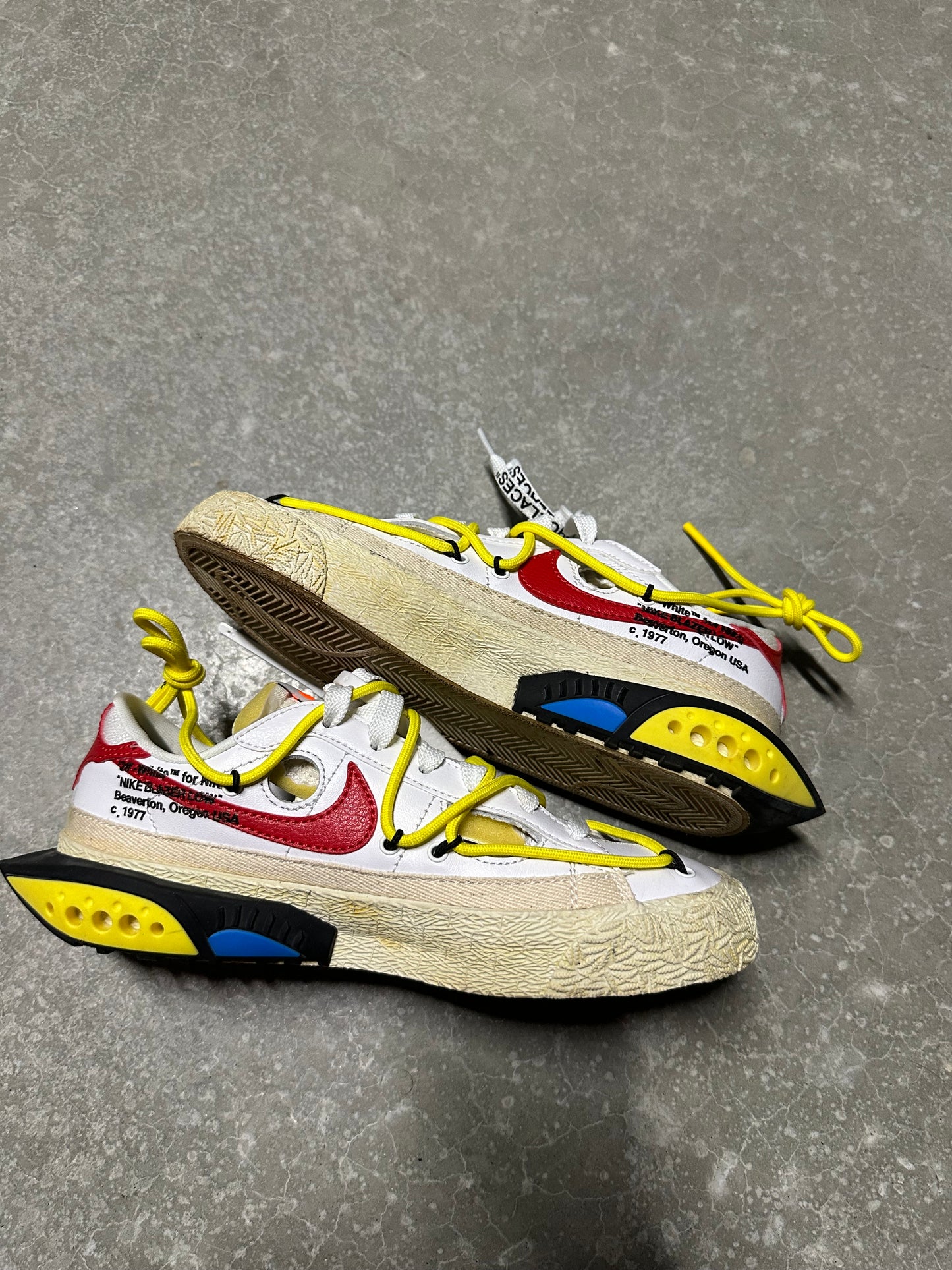 OFF WHITE BLAZER LOW “ white, red, and yellow “