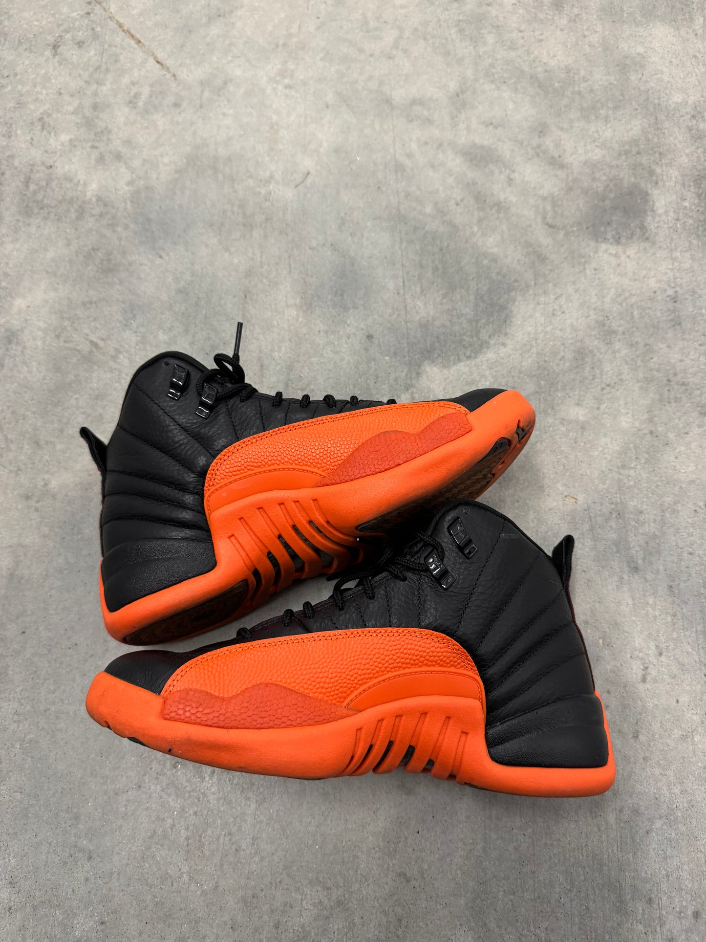 JORDAN 12 “ Brilliant orange “