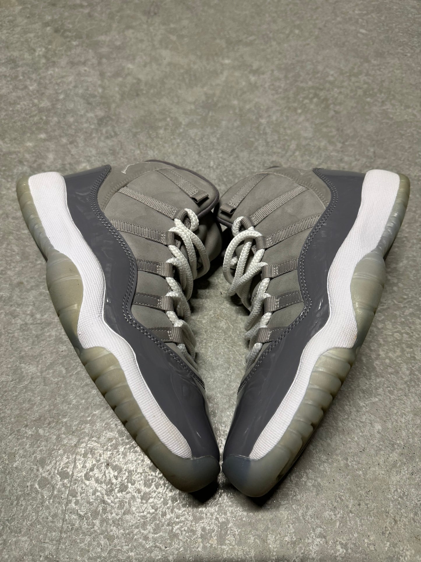 JORDAN 11 “ Cool Grey “