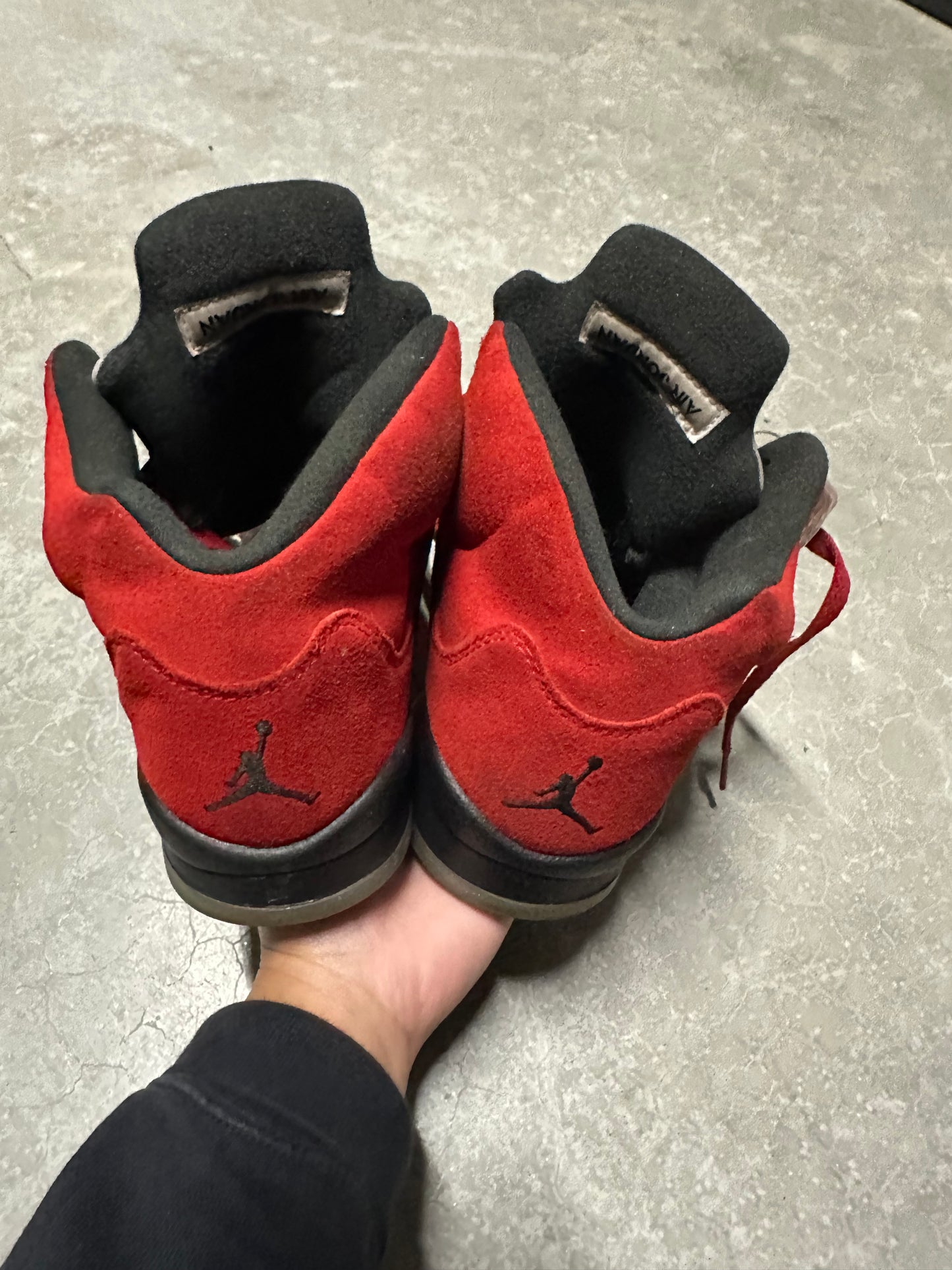 JORDAN 5 “ raging bull “