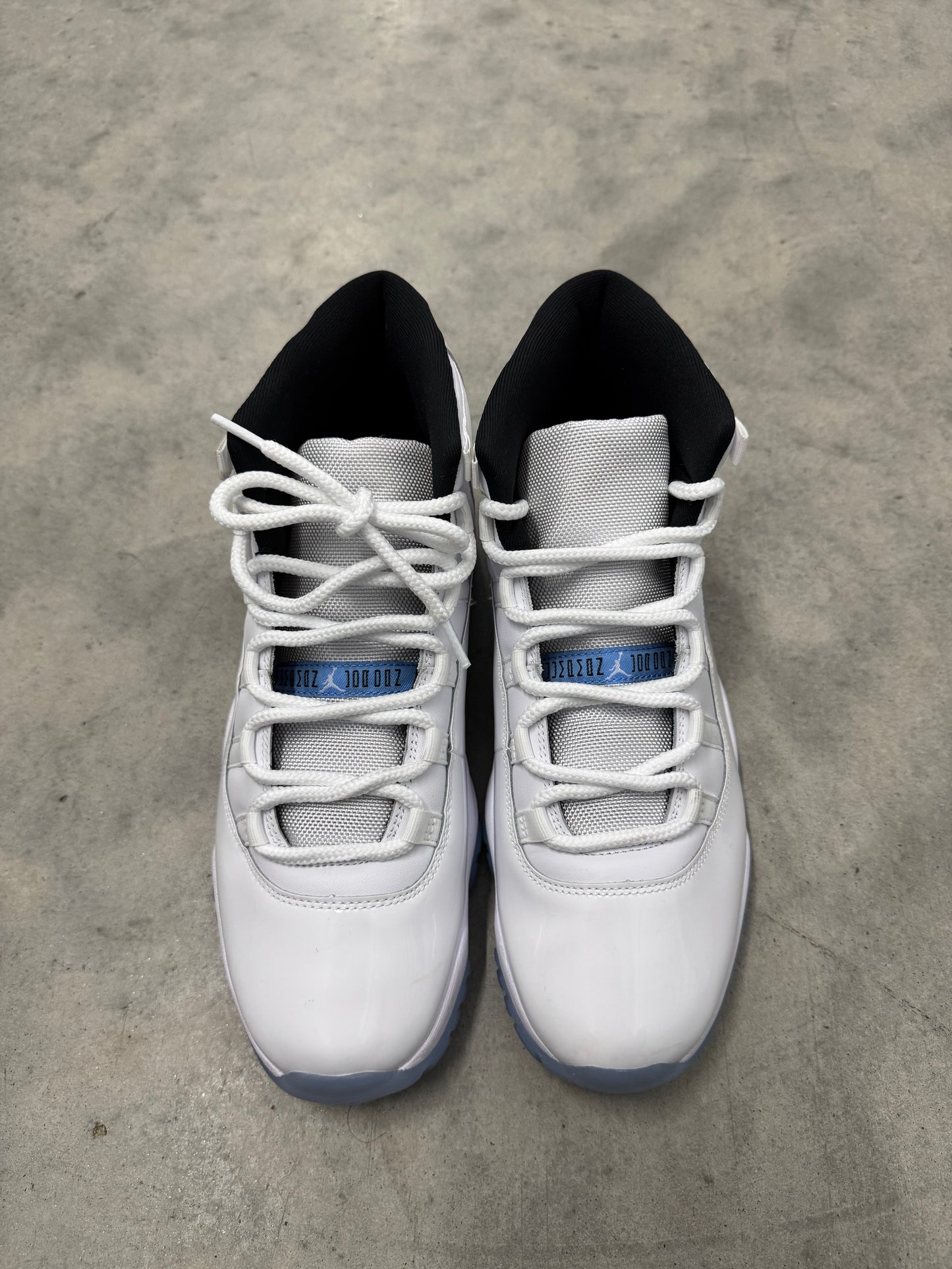 JORDAN 11 “ Legend Blue “