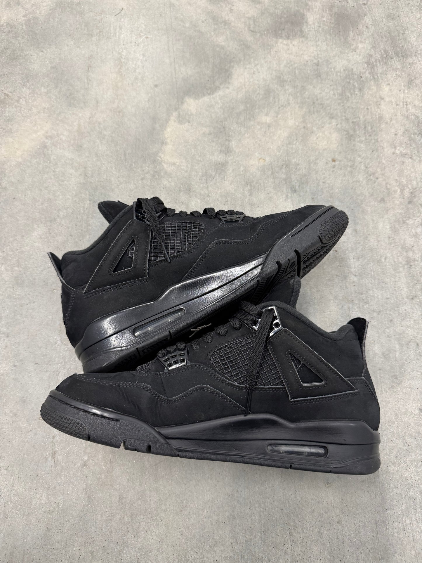 JORDAN 4 “ Black Cat “