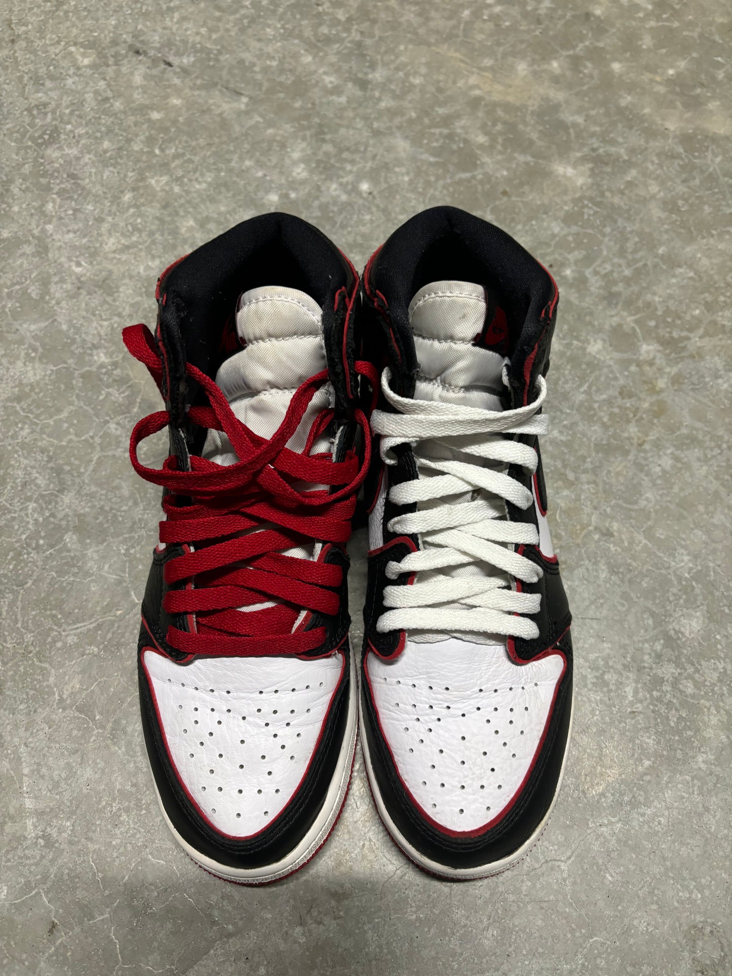 JORDAN 1 “ bloodline “