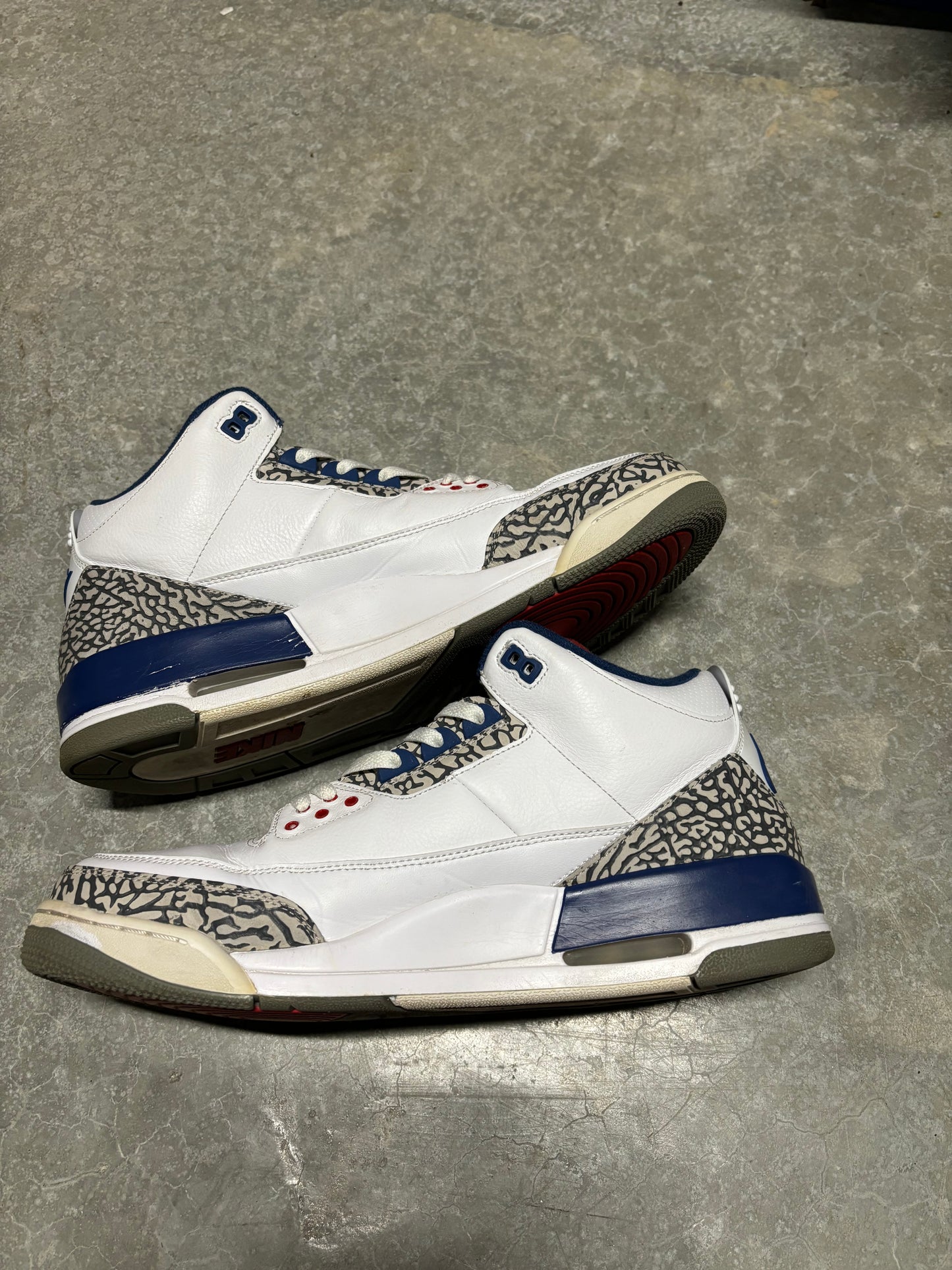 JORDAN 3 “ True Blue “