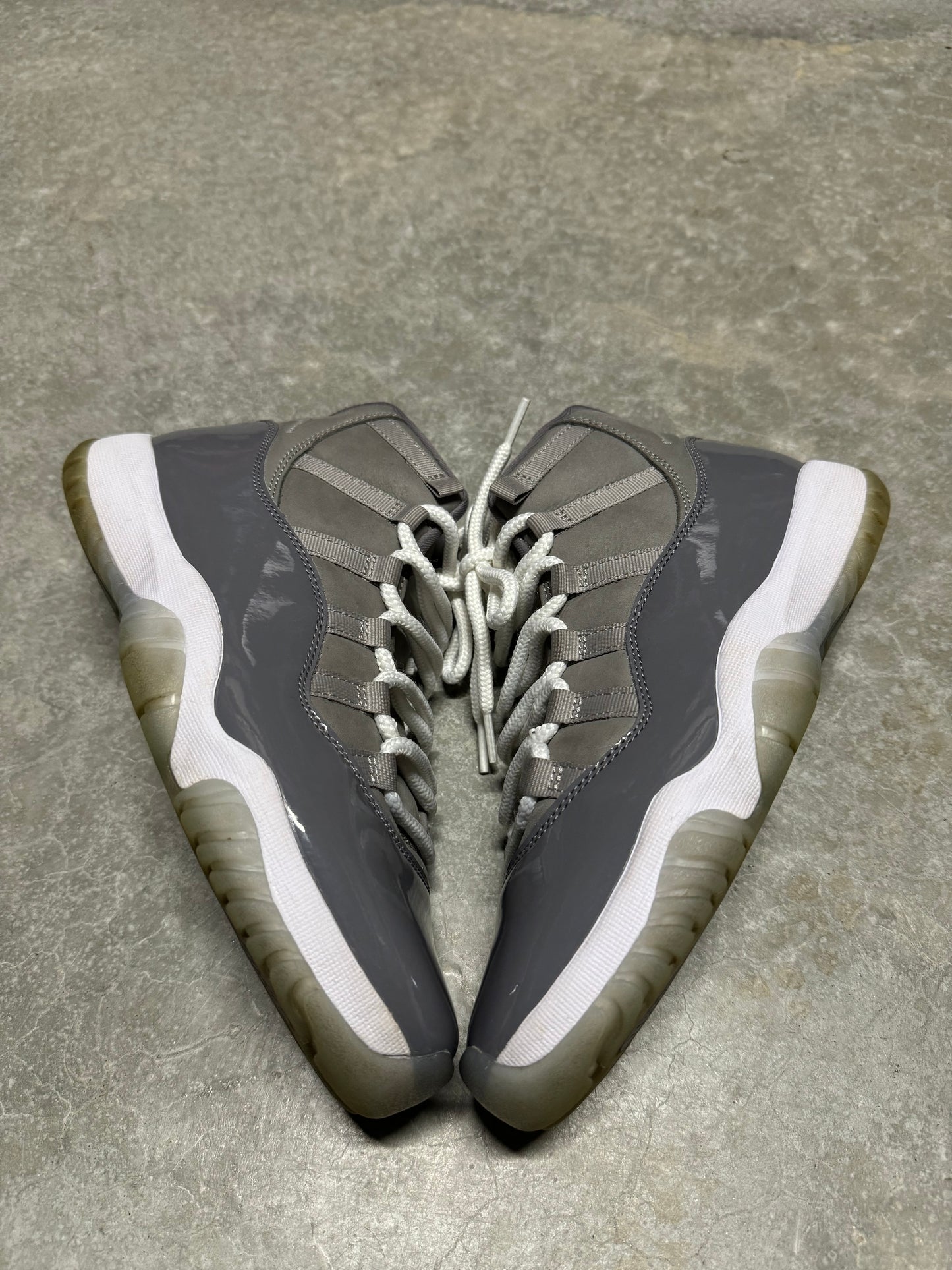 JORDAN 11 “ Cool Grey “