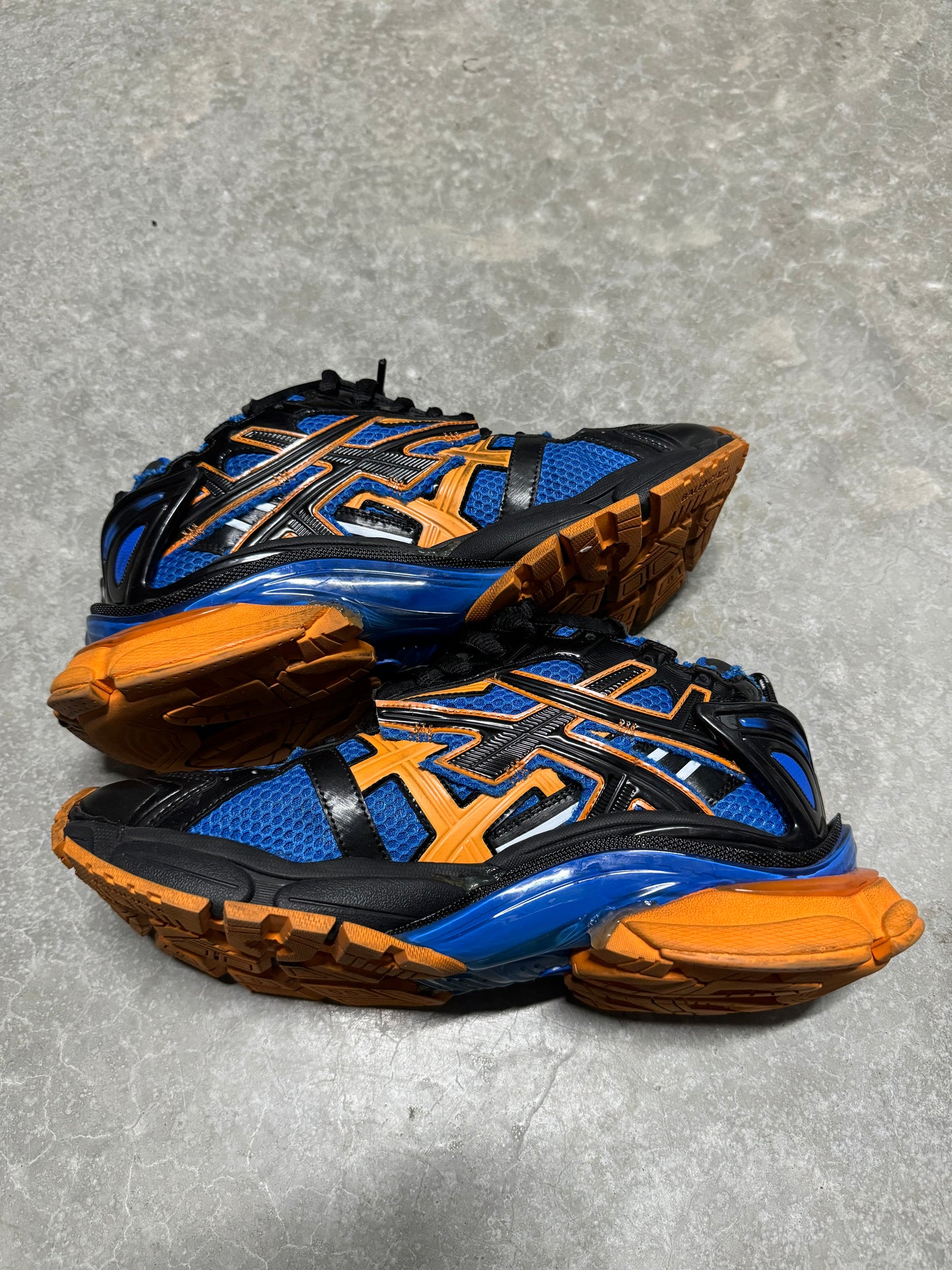 BALENCIAGA RUNNER “ Blue Orange “