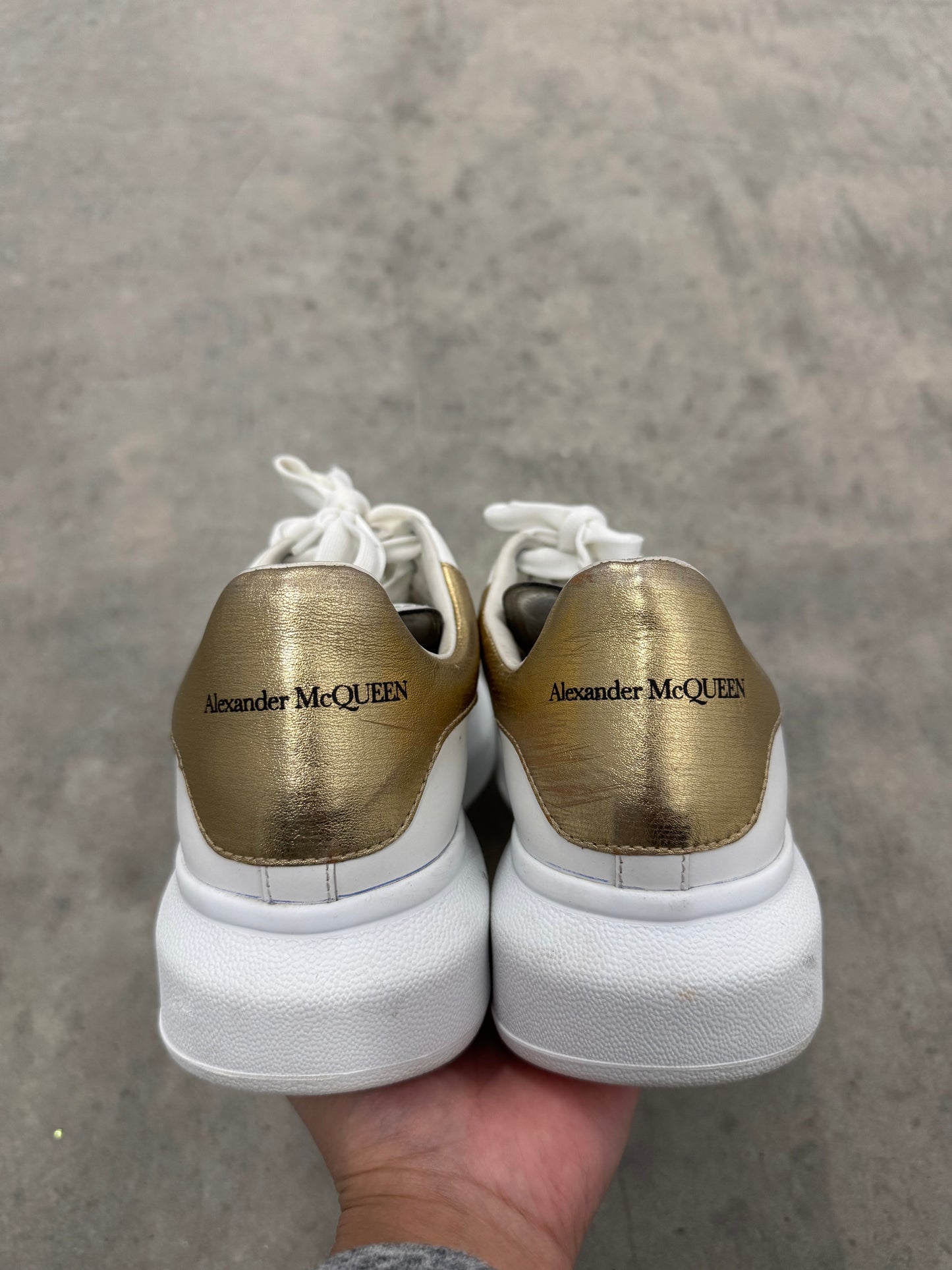 ALEXANDER MCQUEEN OVERSIZED SNEAKER “ White Gold “