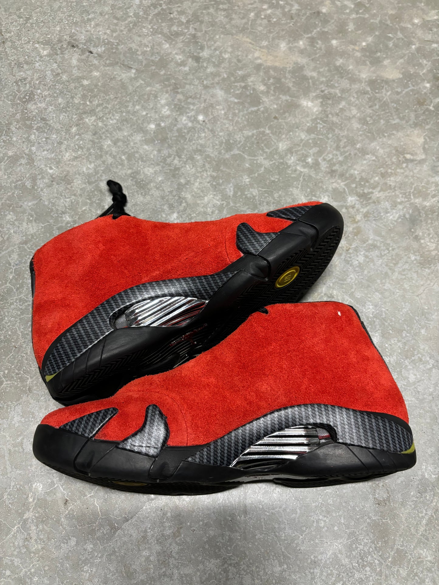 JORDAN 14 “ Ferrari “