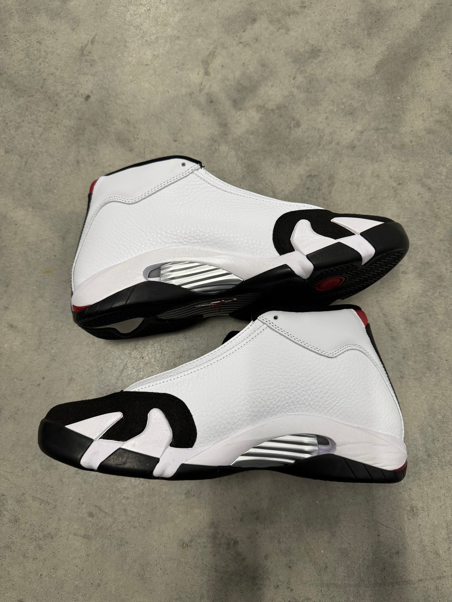 JORDAN 14 “ Black Toe “