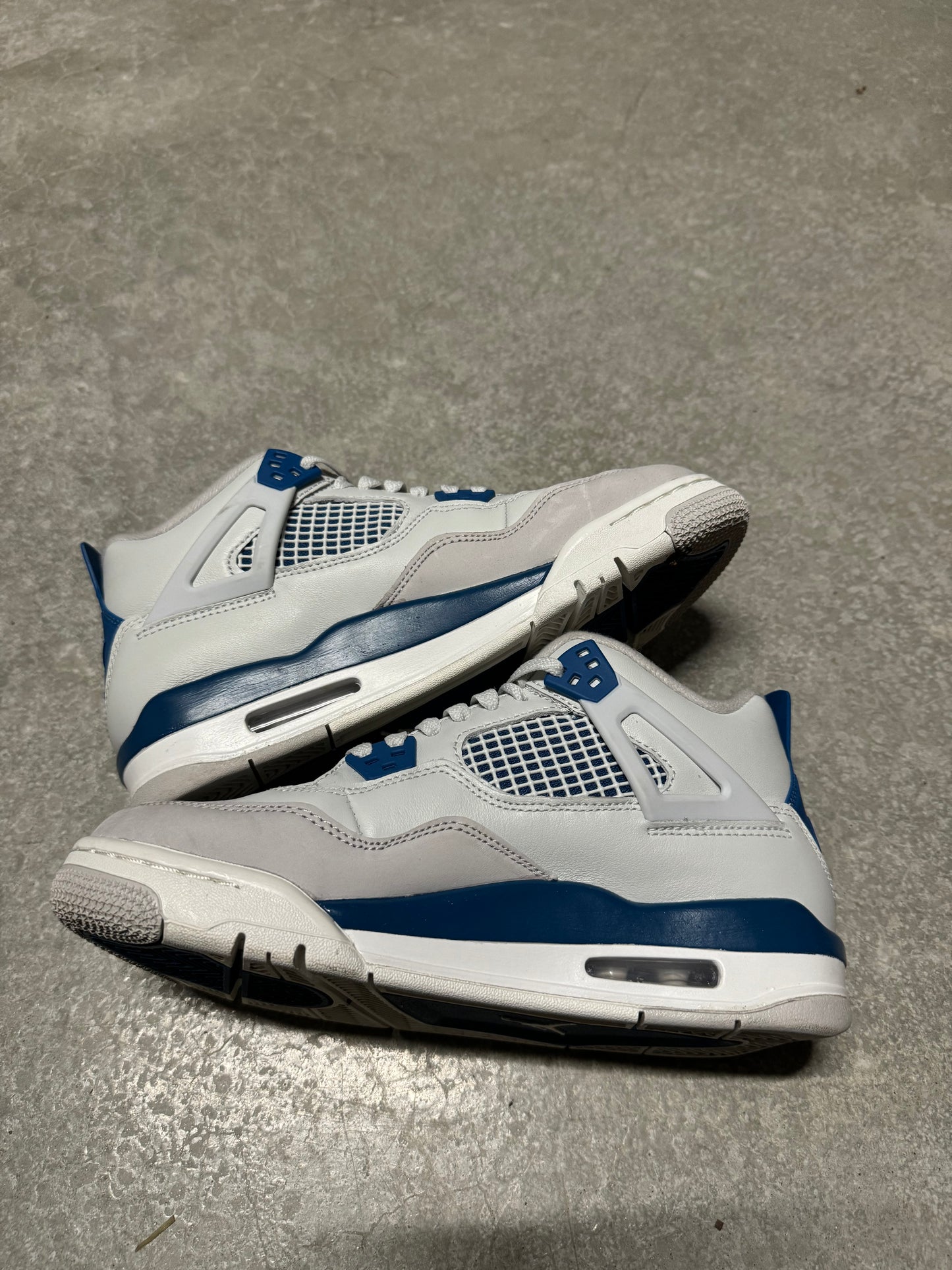 JORDAN 4 “ Military Blue “